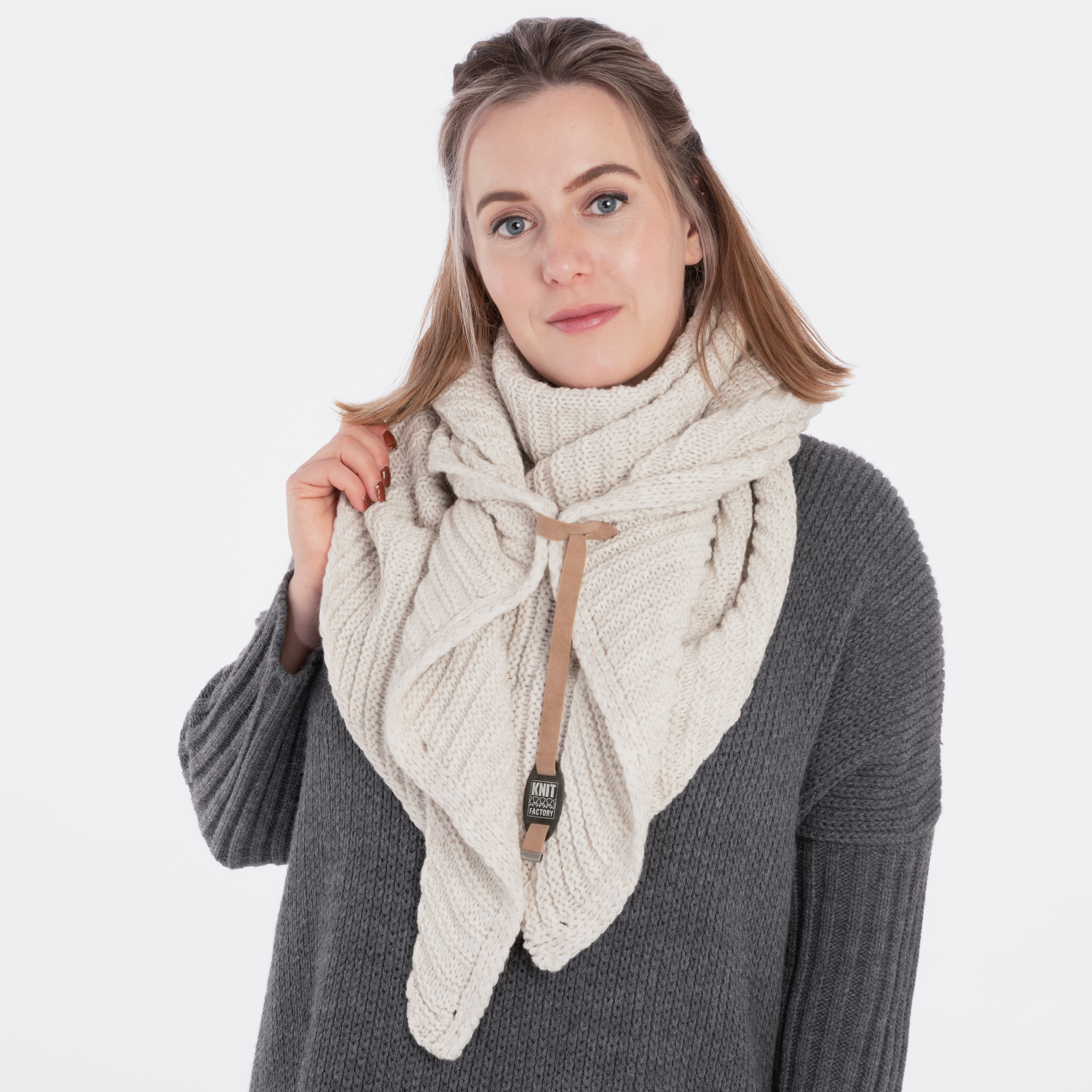 Demy Triangle Scarf Beige