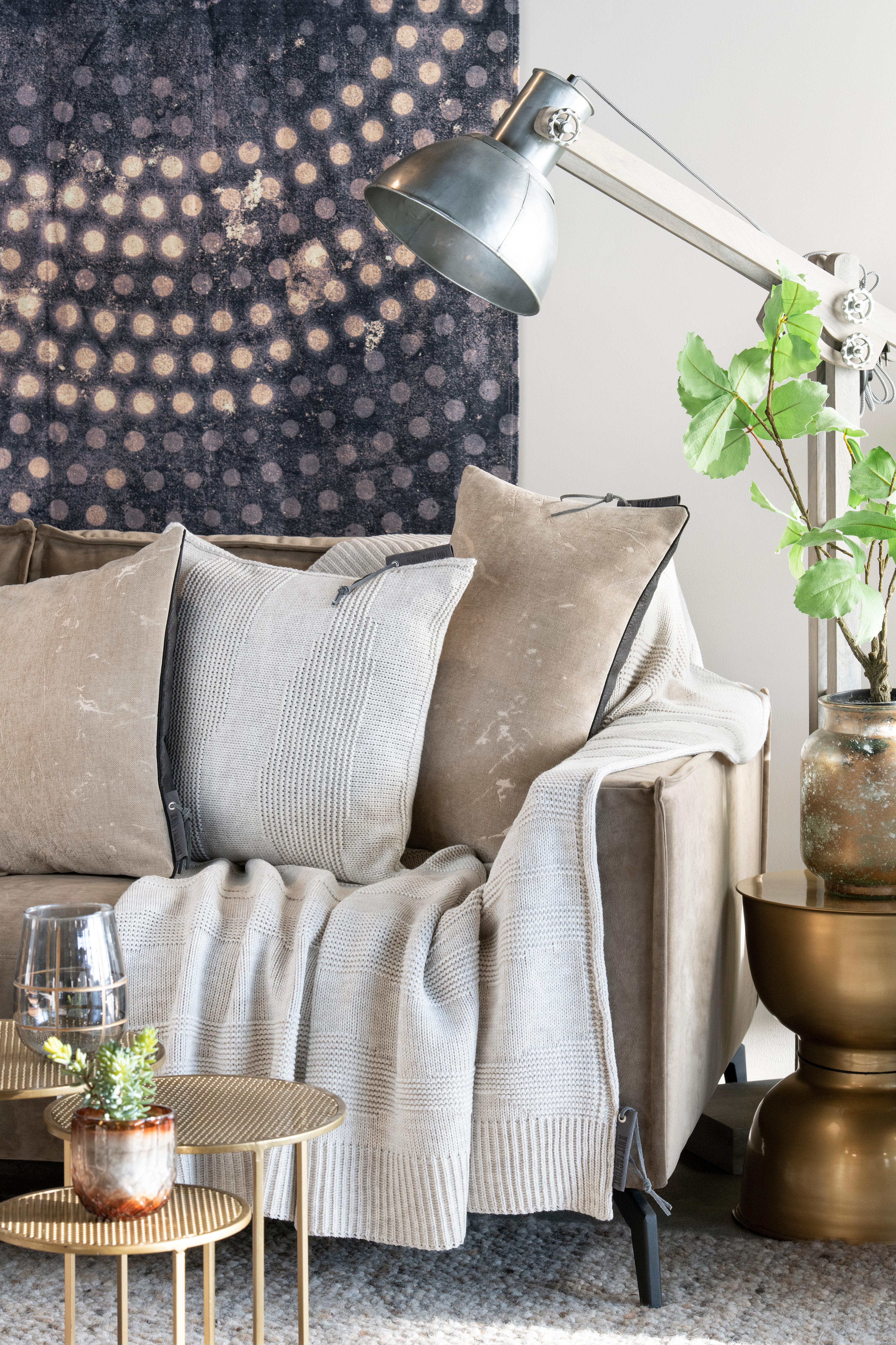 James Cushion Light Grey - 50x50