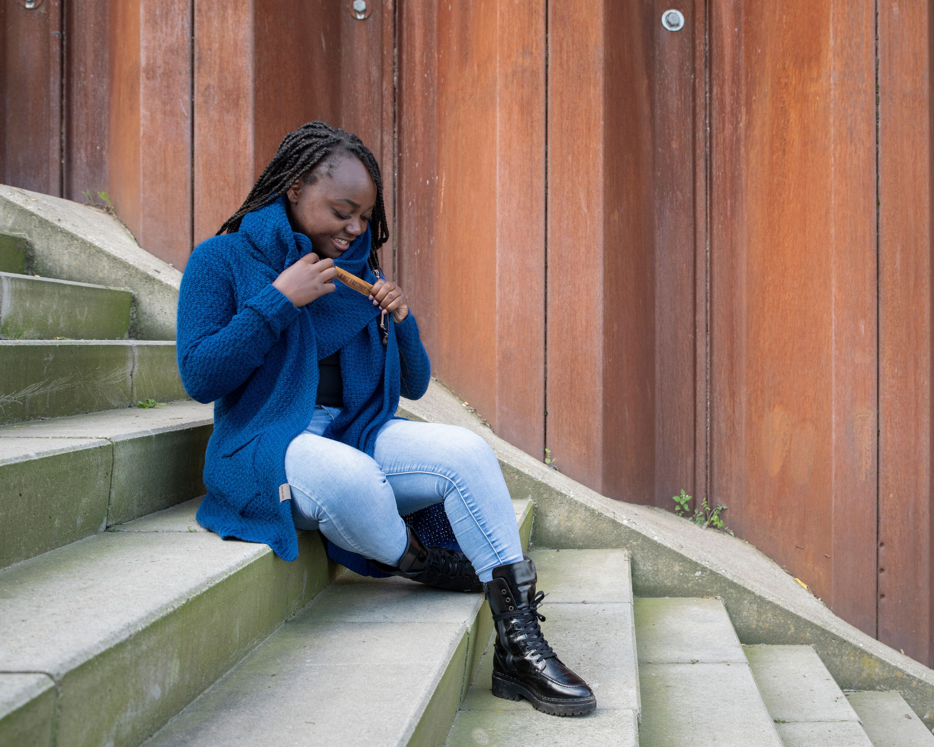 Luna Knitted Cardigan Kings Blue - 40/42 - With side pockets