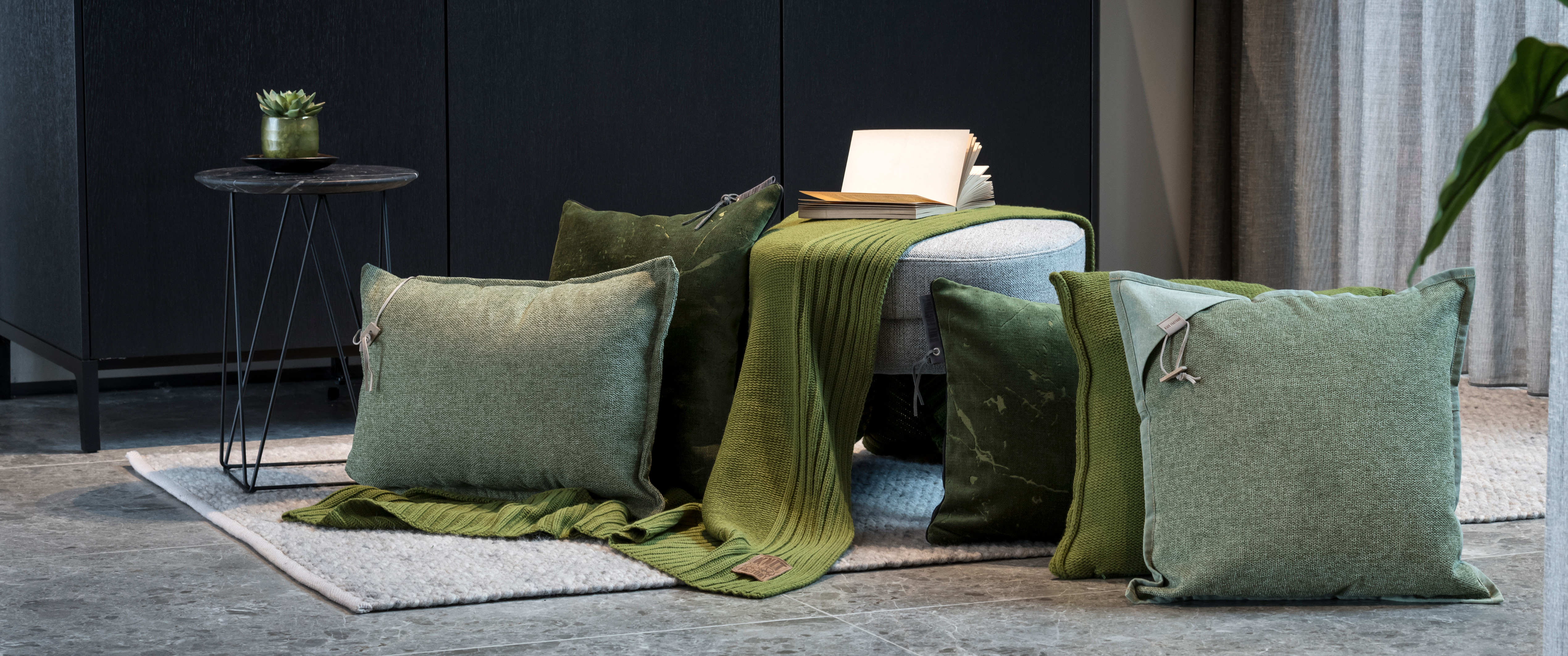 Imre Kussen Antraciet - 50x50