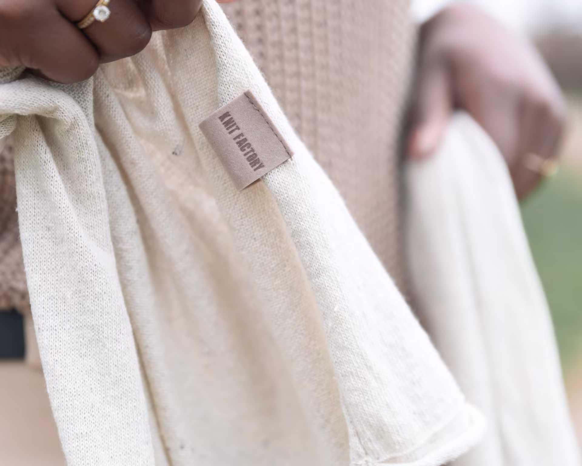 Iris Sjaal Beige