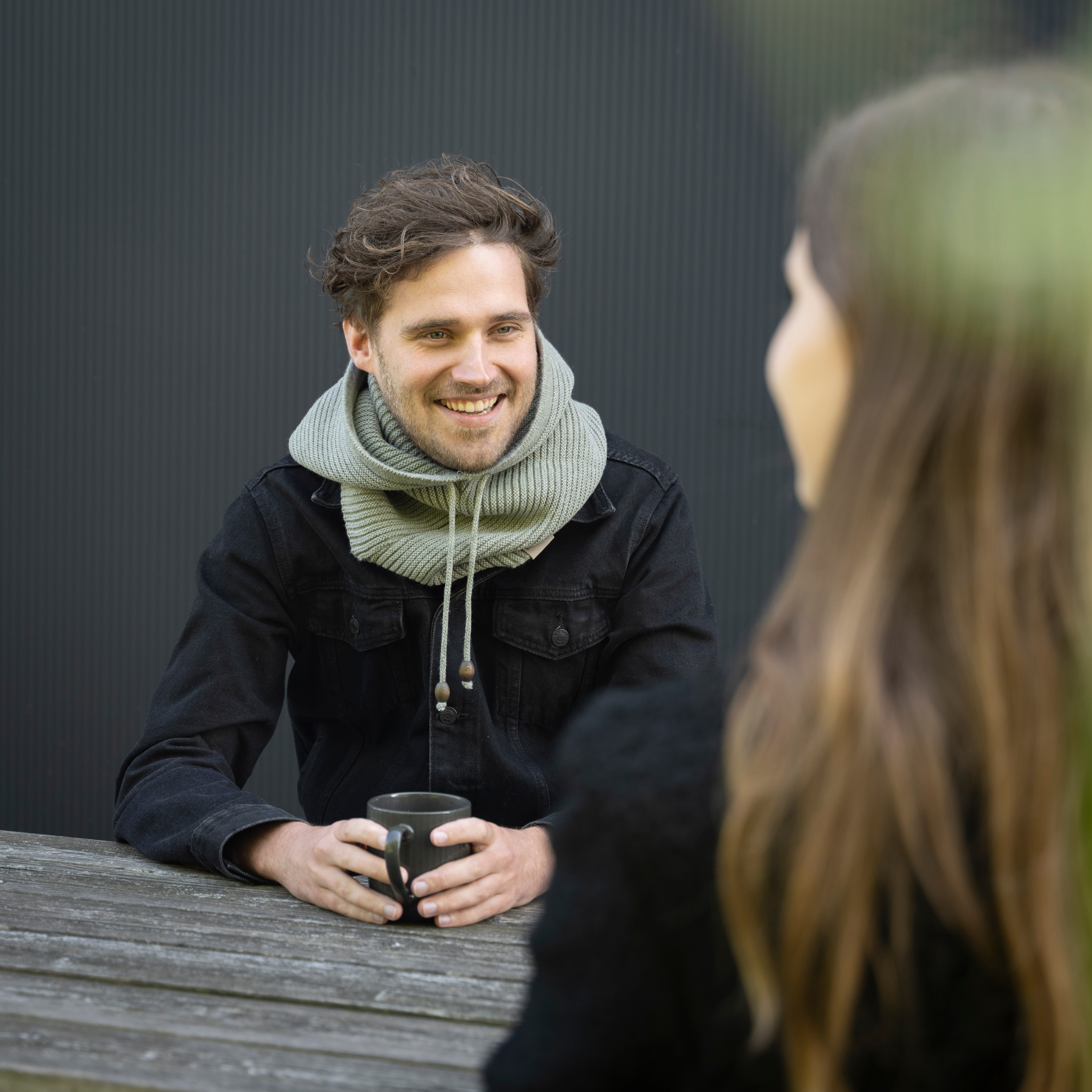 Evy Colsjaal met capuchon Zwart