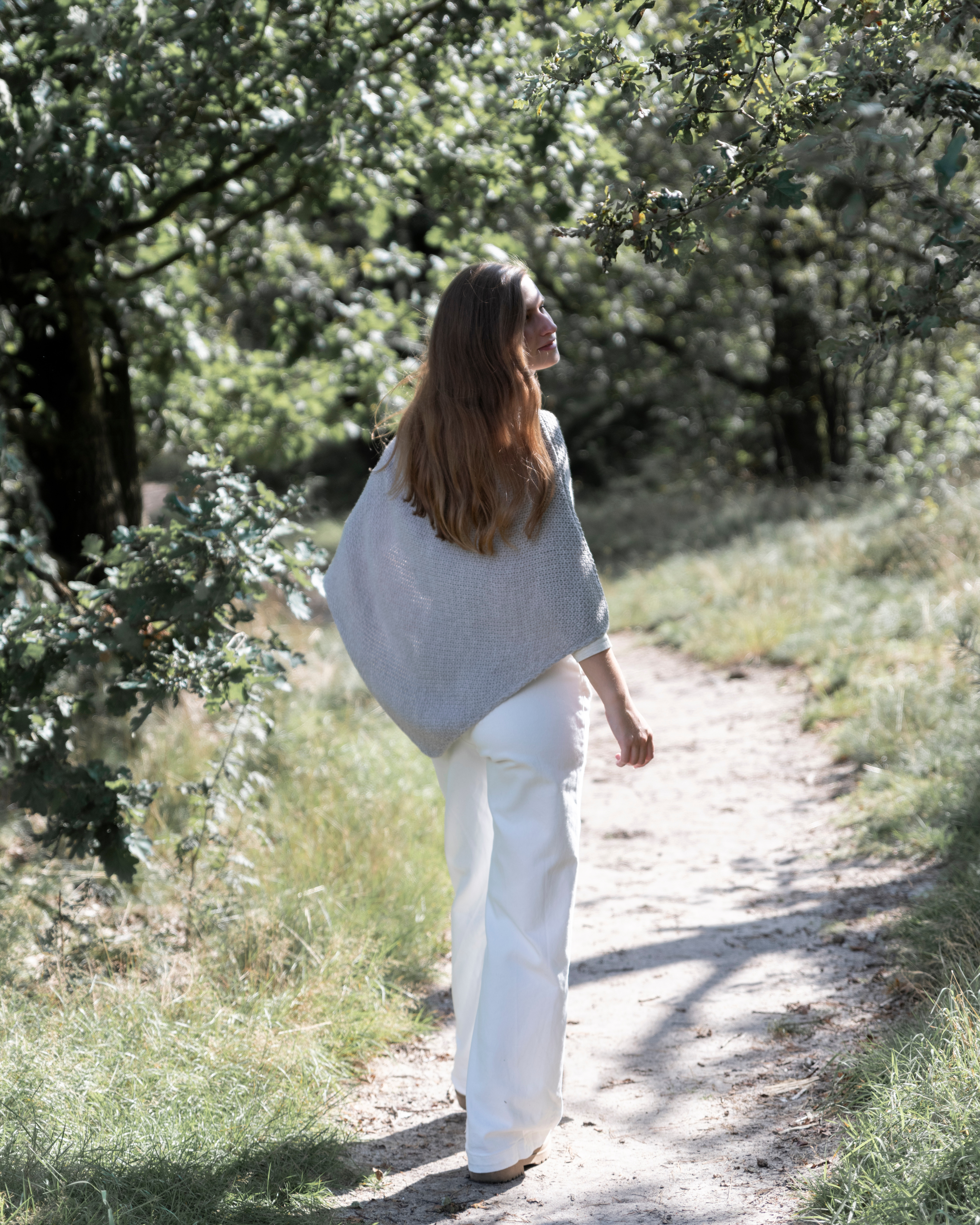 Coco Gestrickter Poncho Anthrazit