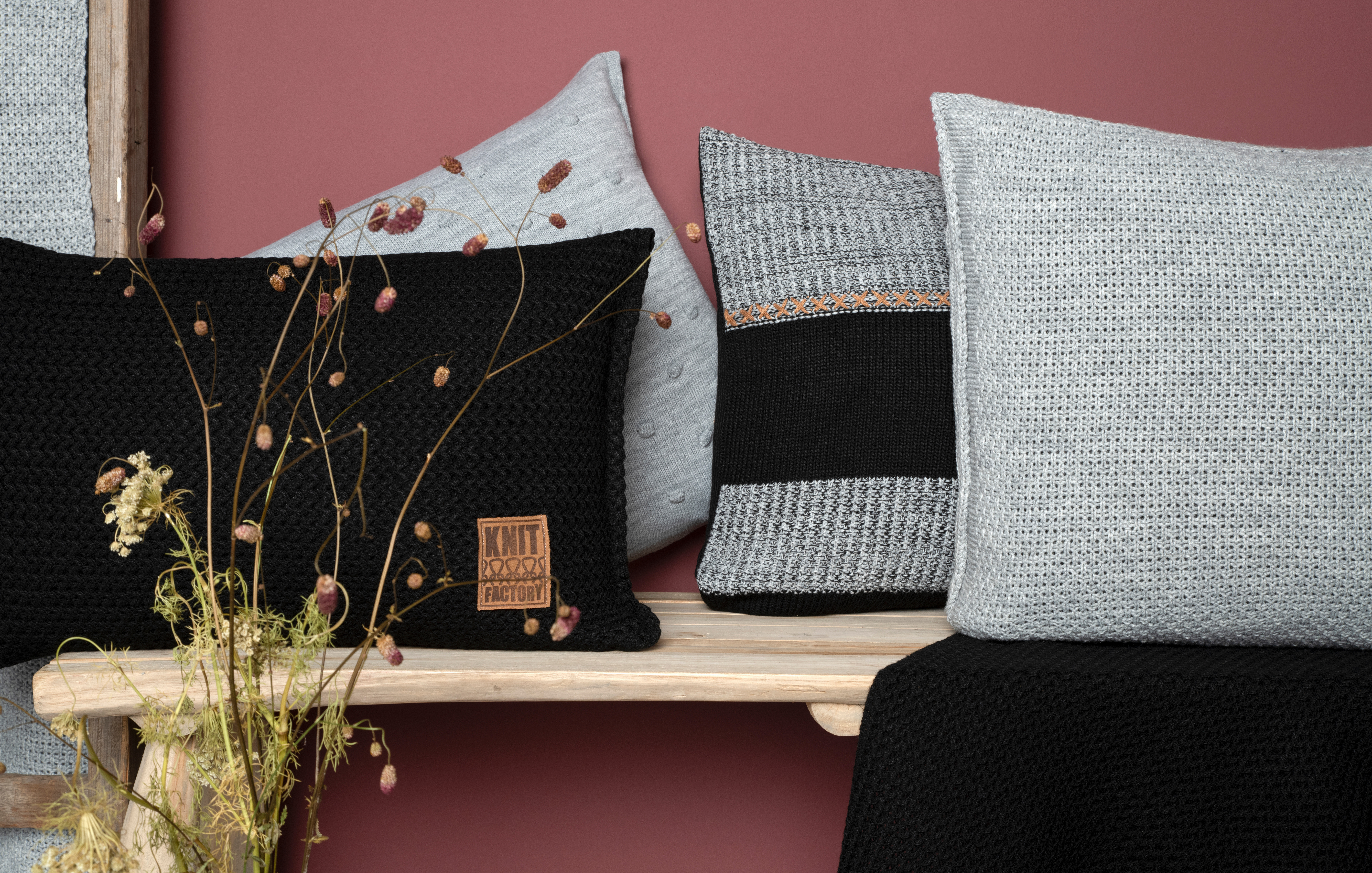 Jesse Cushion Light Grey - 60x40
