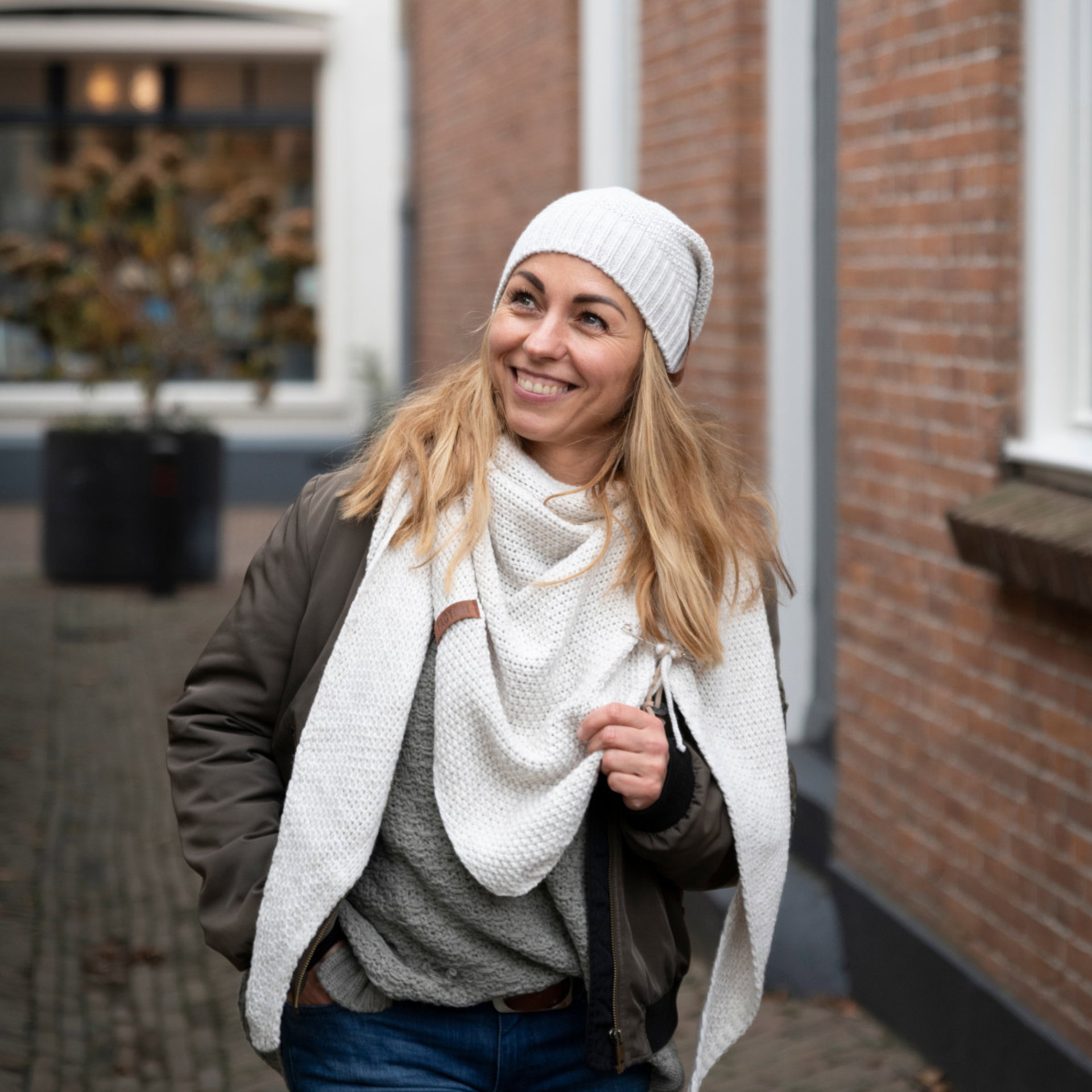 Triangle scarves