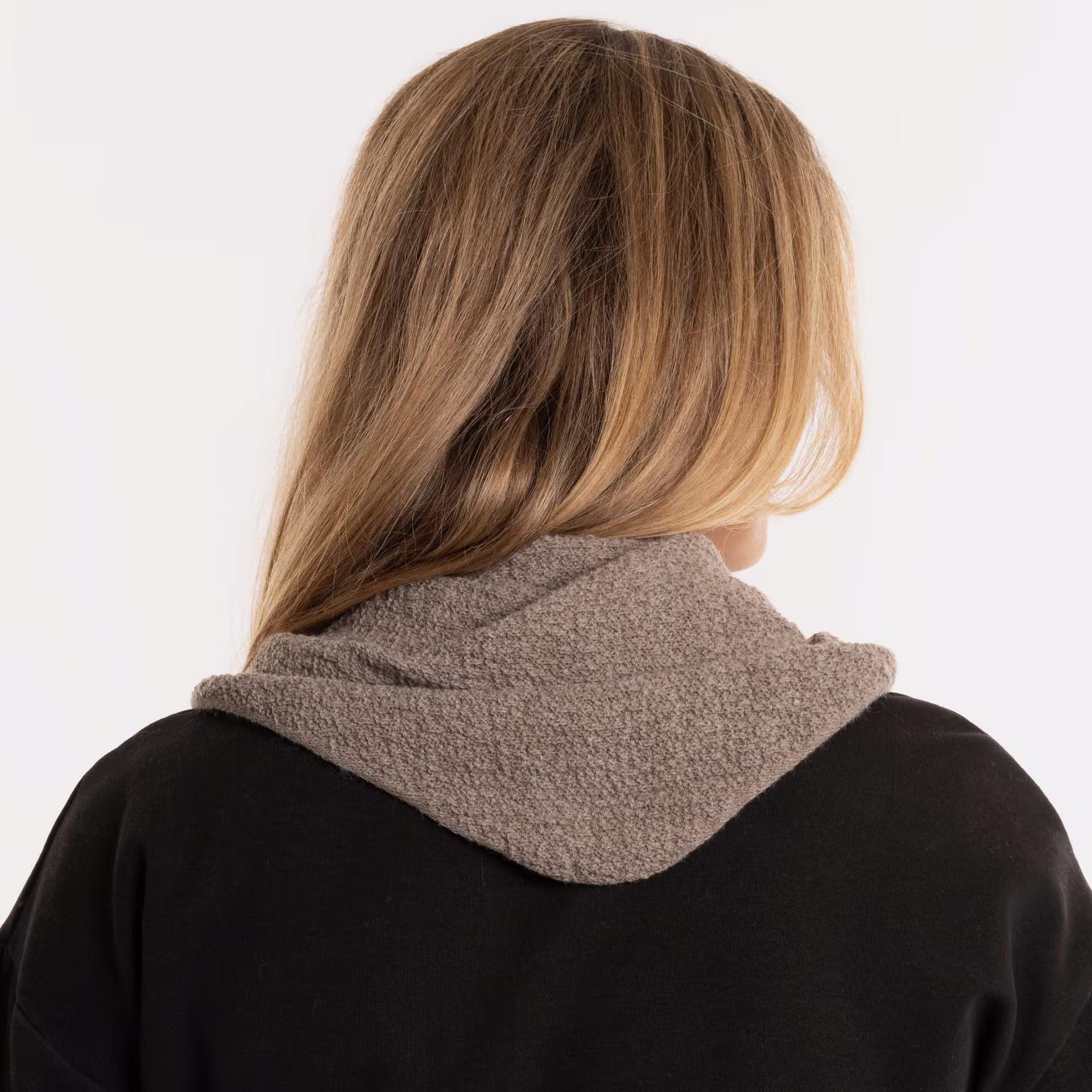 Yuna Triangle Neck Scarf  Marron