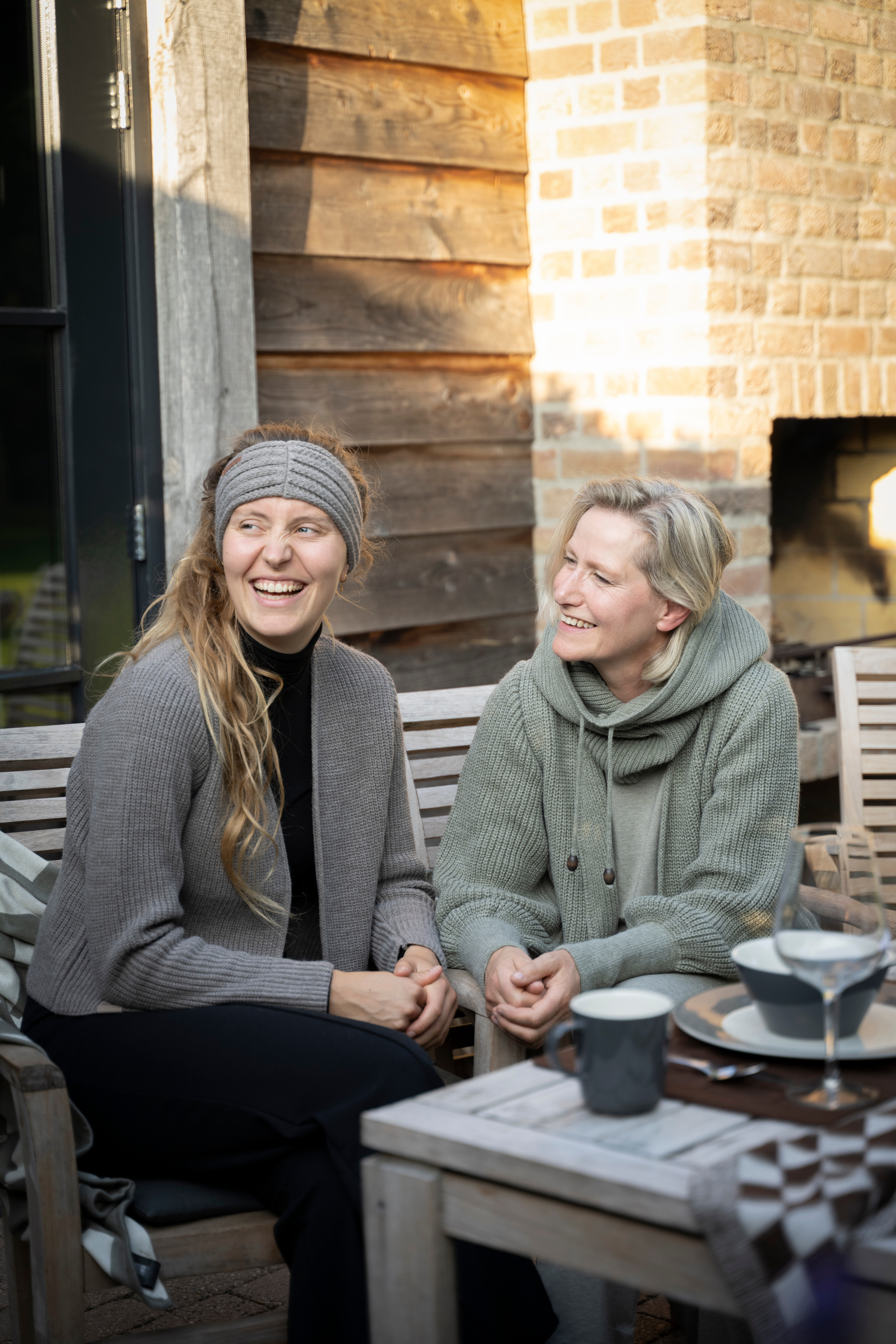 Evy Colsjaal met capuchon Zwart