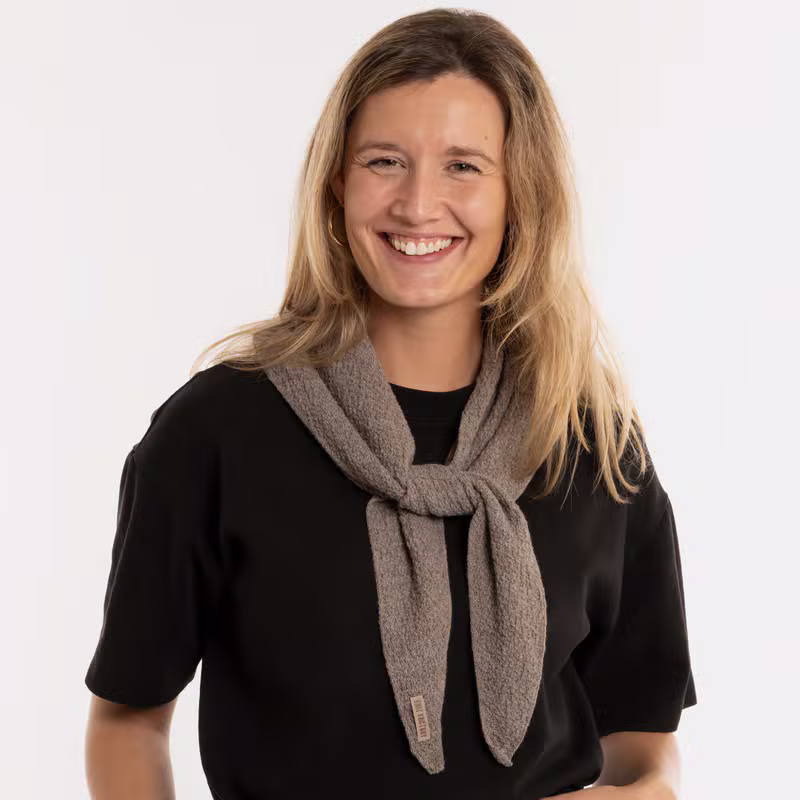 Yuna Triangle Neck Scarf  Marron