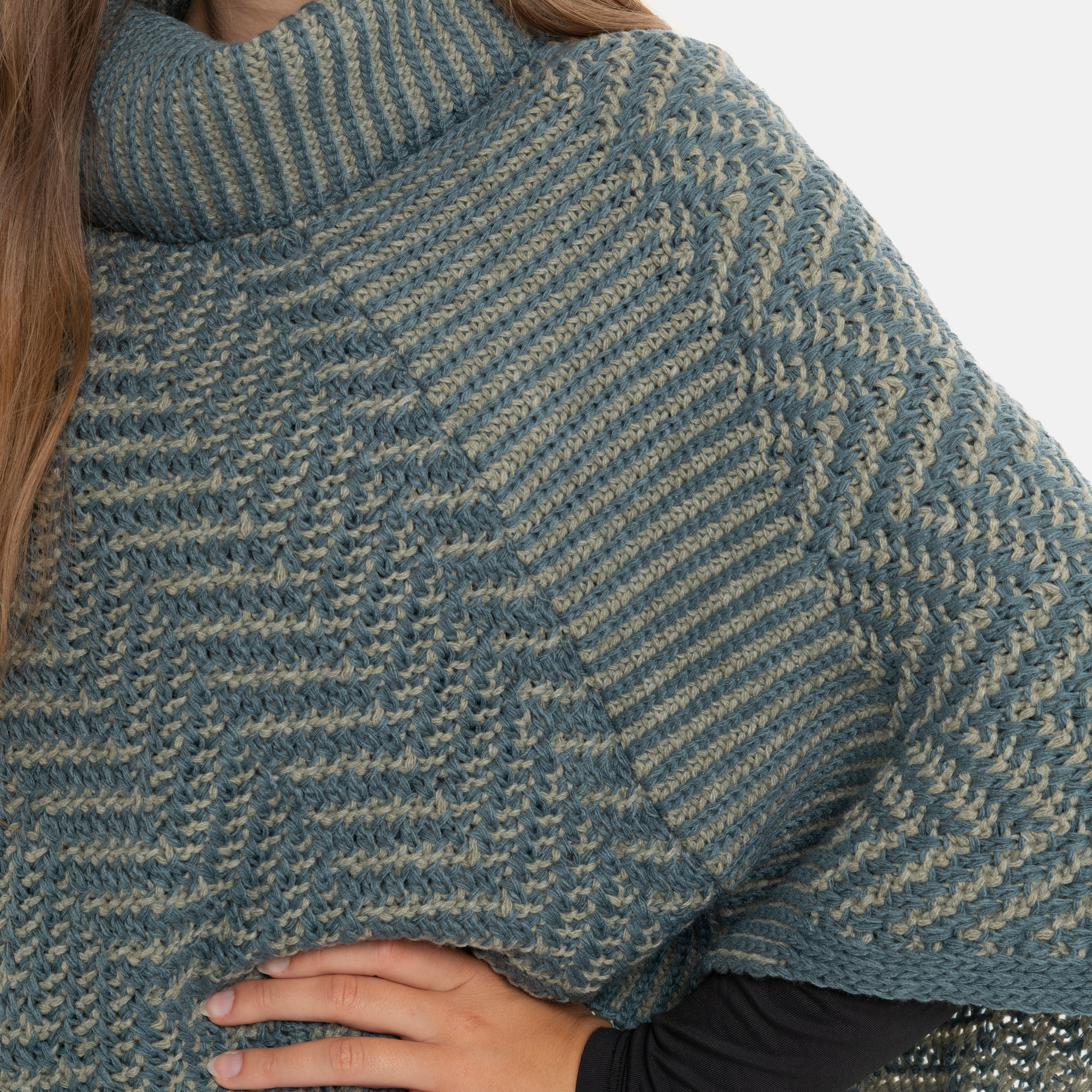 Amber Gebreide Poncho Laurel/Urban Green