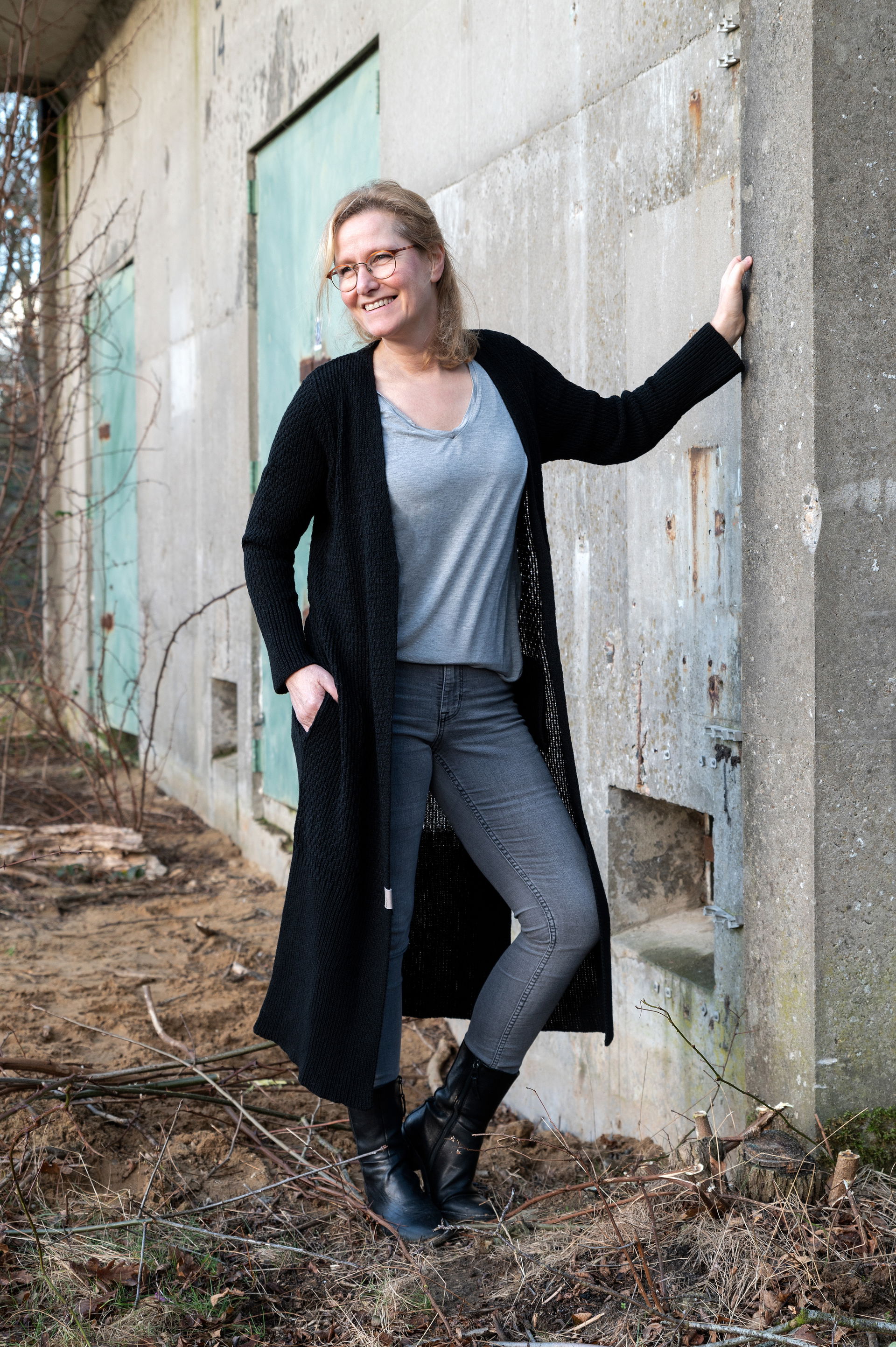 Gina Long Knitted Cardigan Anthracite - 36/38 - With side pockets