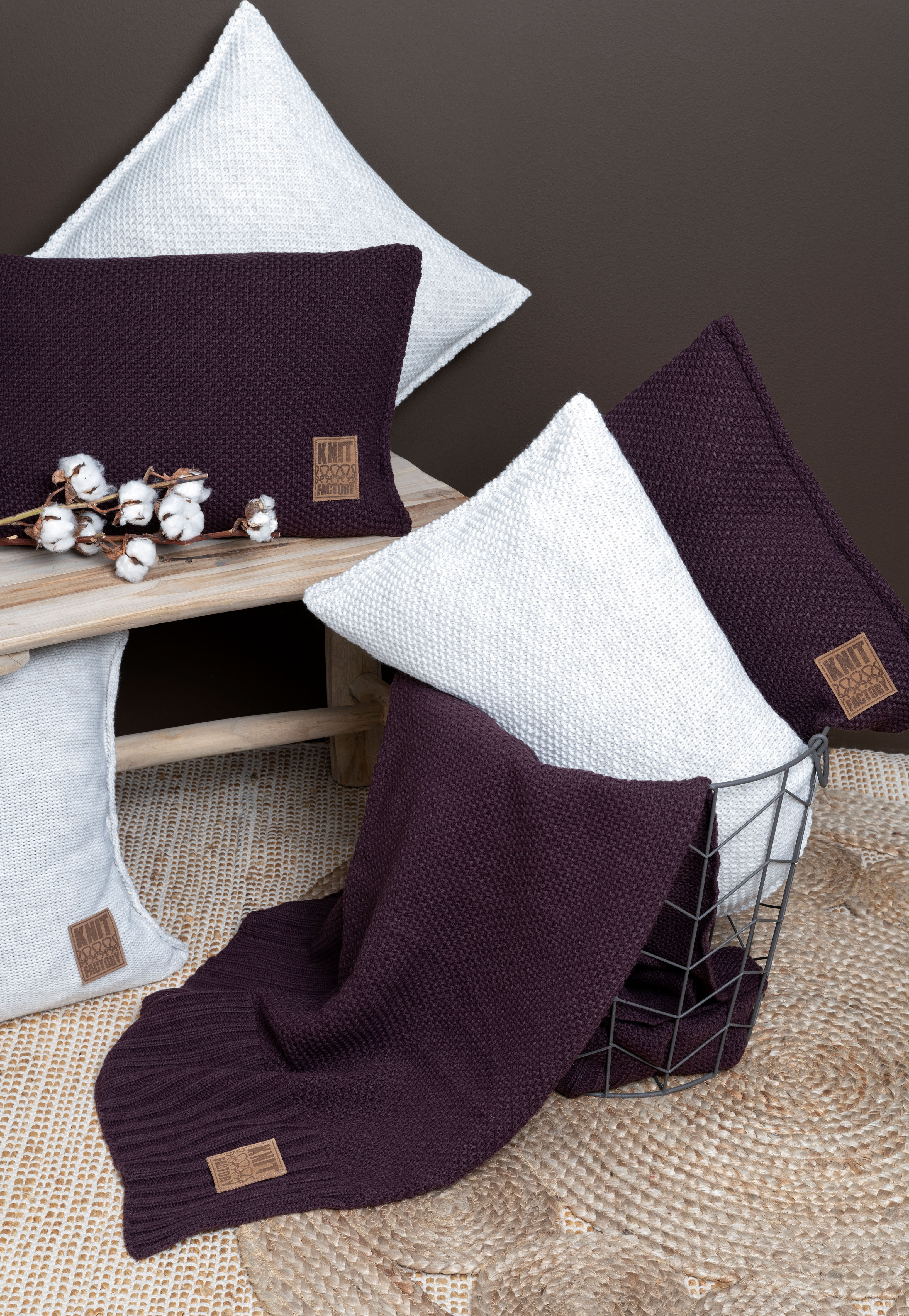 Lynn Kussen Aubergine - 60x40