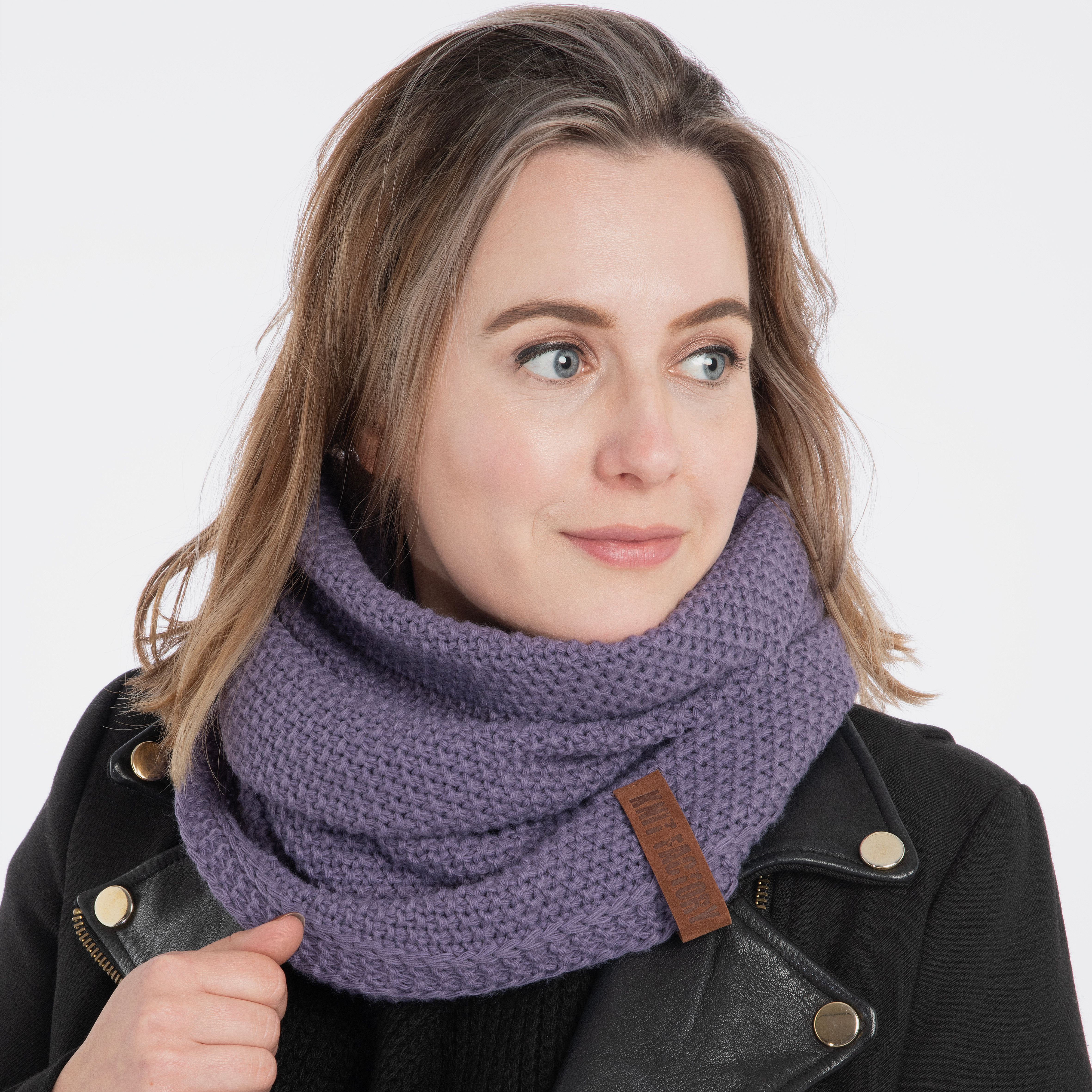 Coco Infinity Scarf Violet