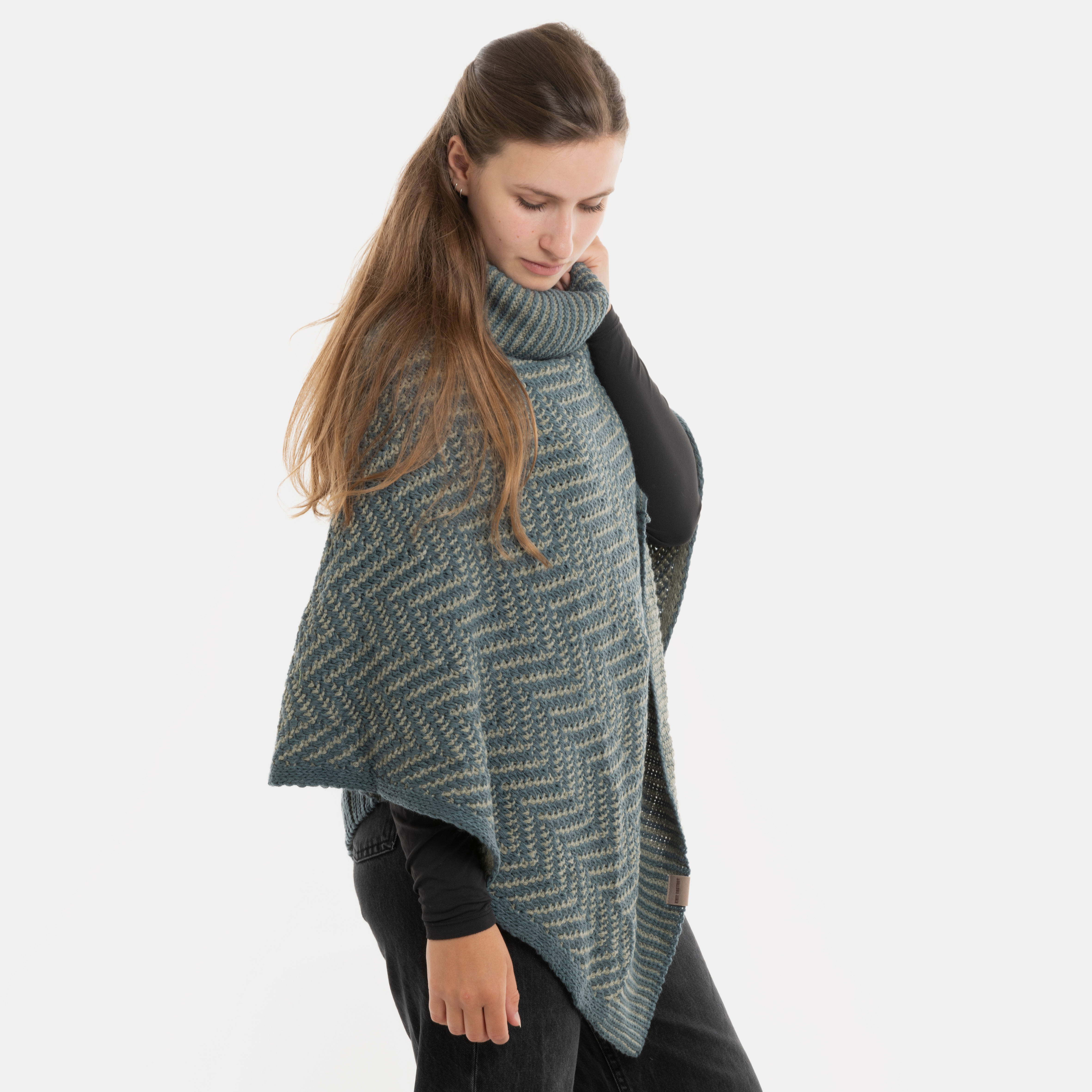 Amber Gebreide Poncho Laurel/Urban Green