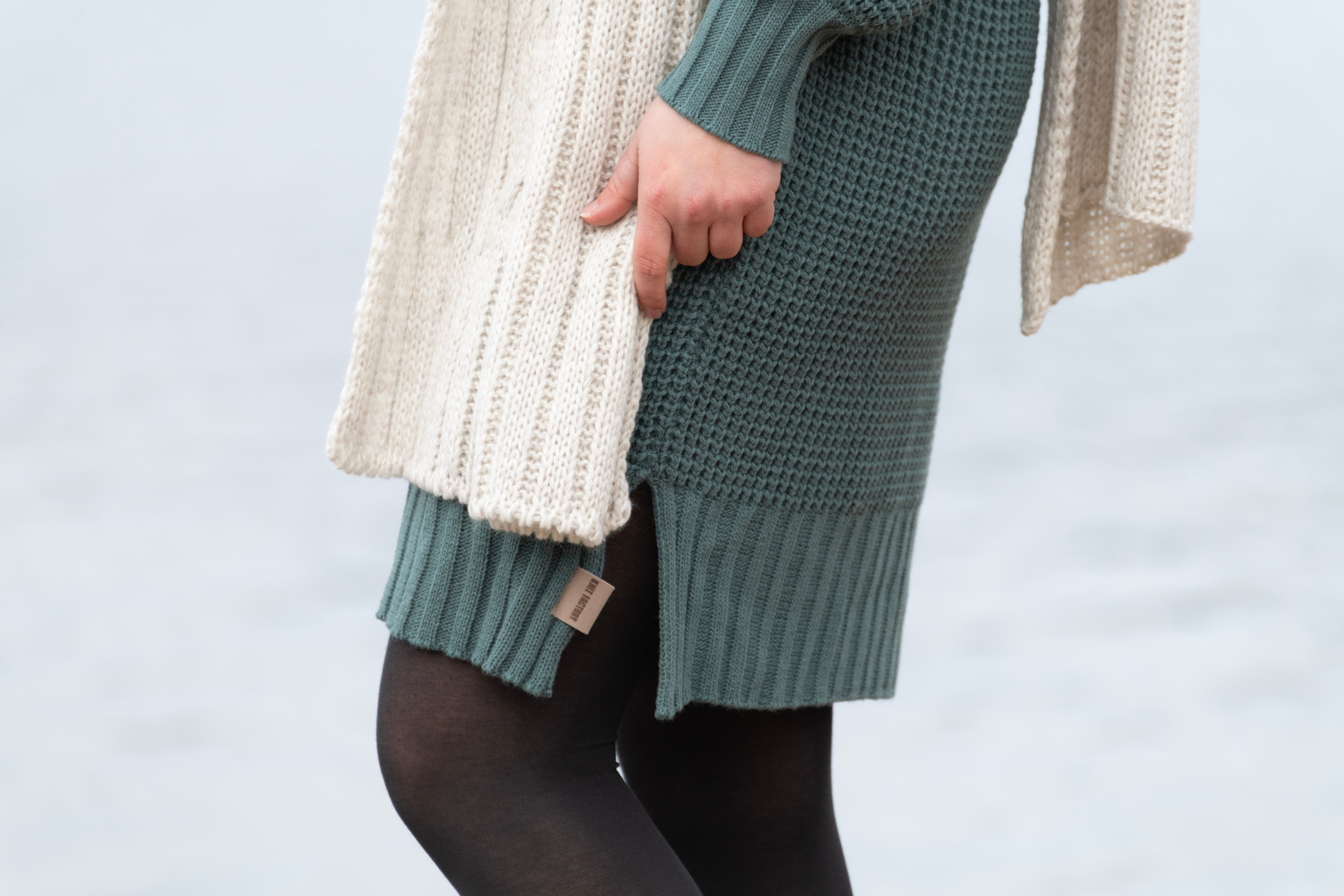 Robin Strickkleid Beige - 40/42 - V-Ausschnitt