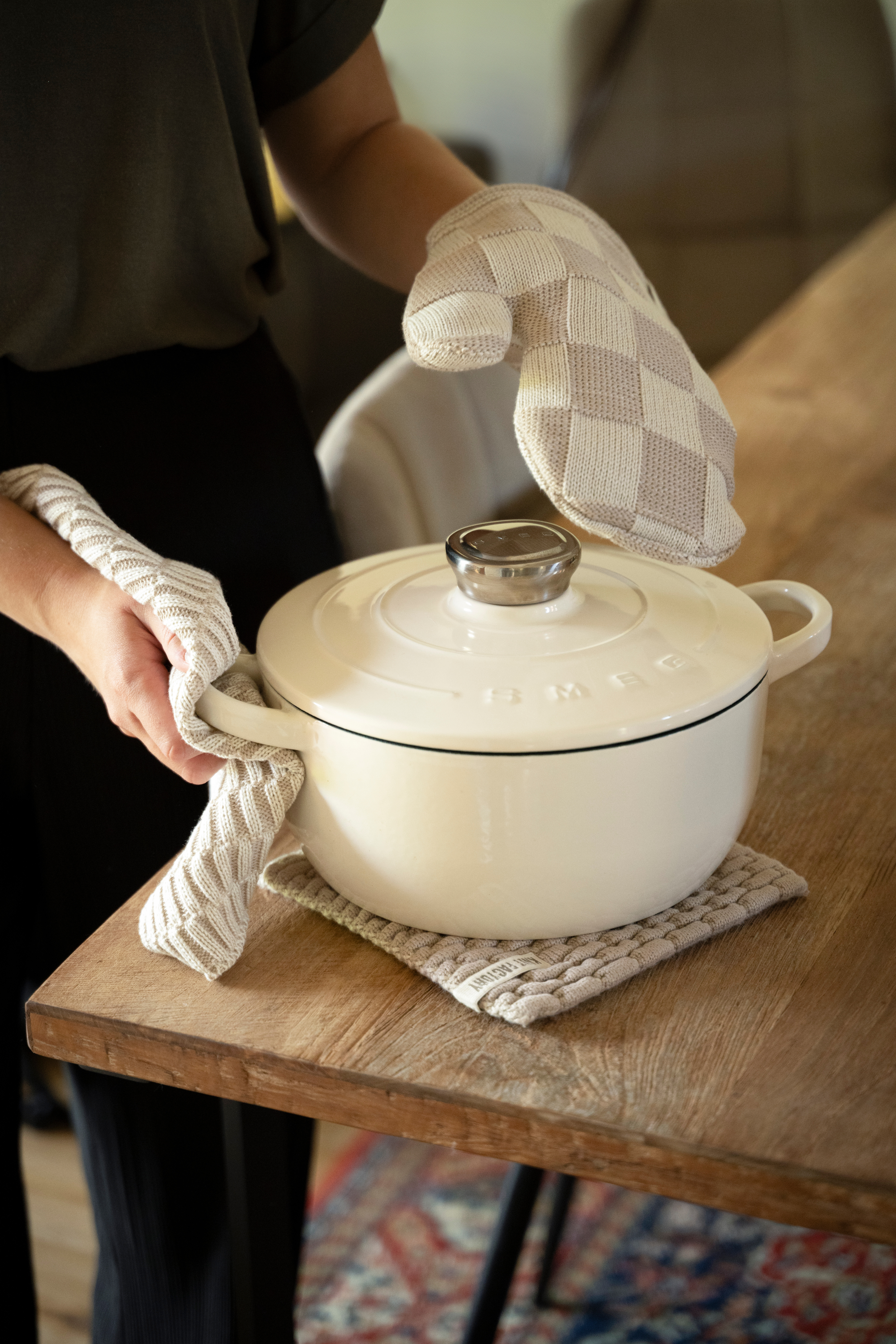 Knitted trivet Block Ecru/Med Grey