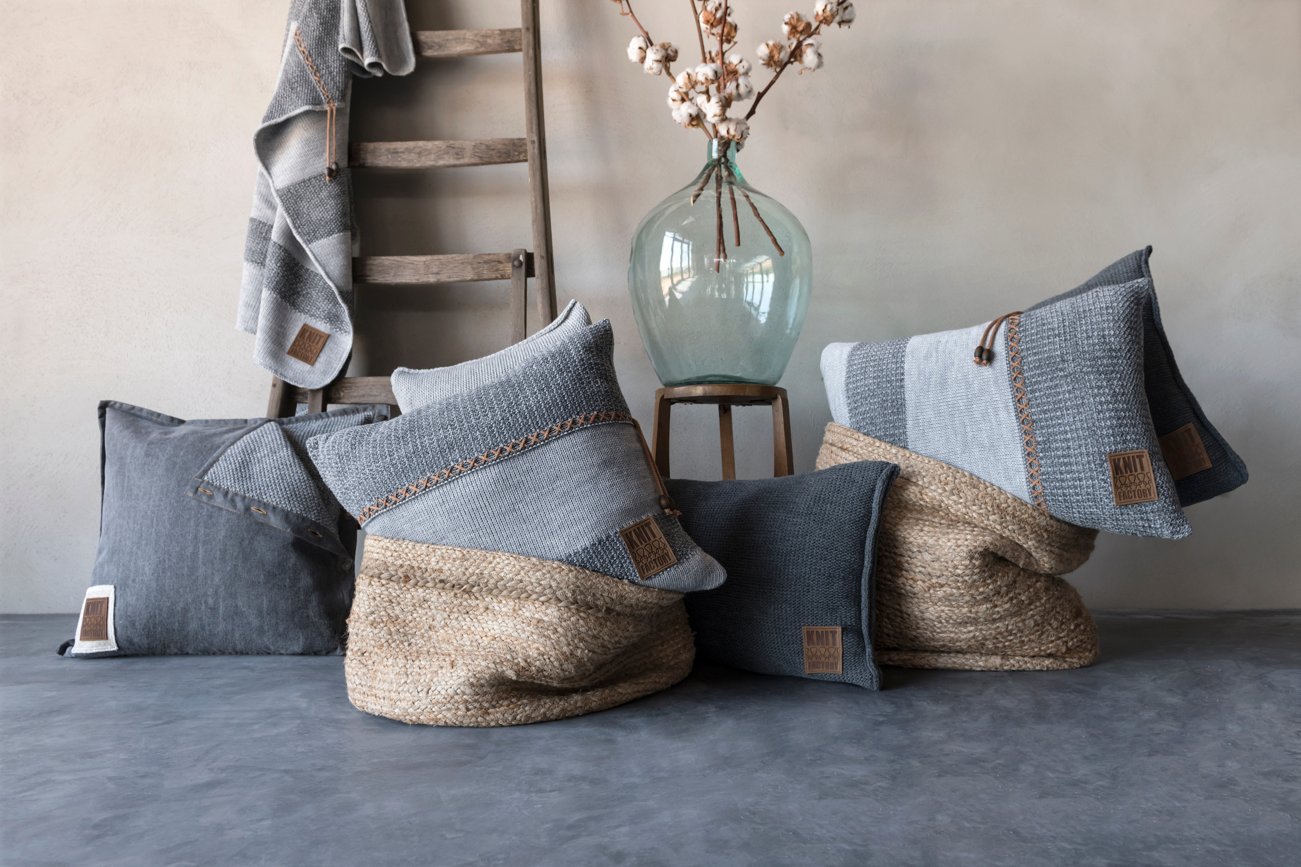 Roxx Kussen Licht Grijs/Antraciet - 60x40