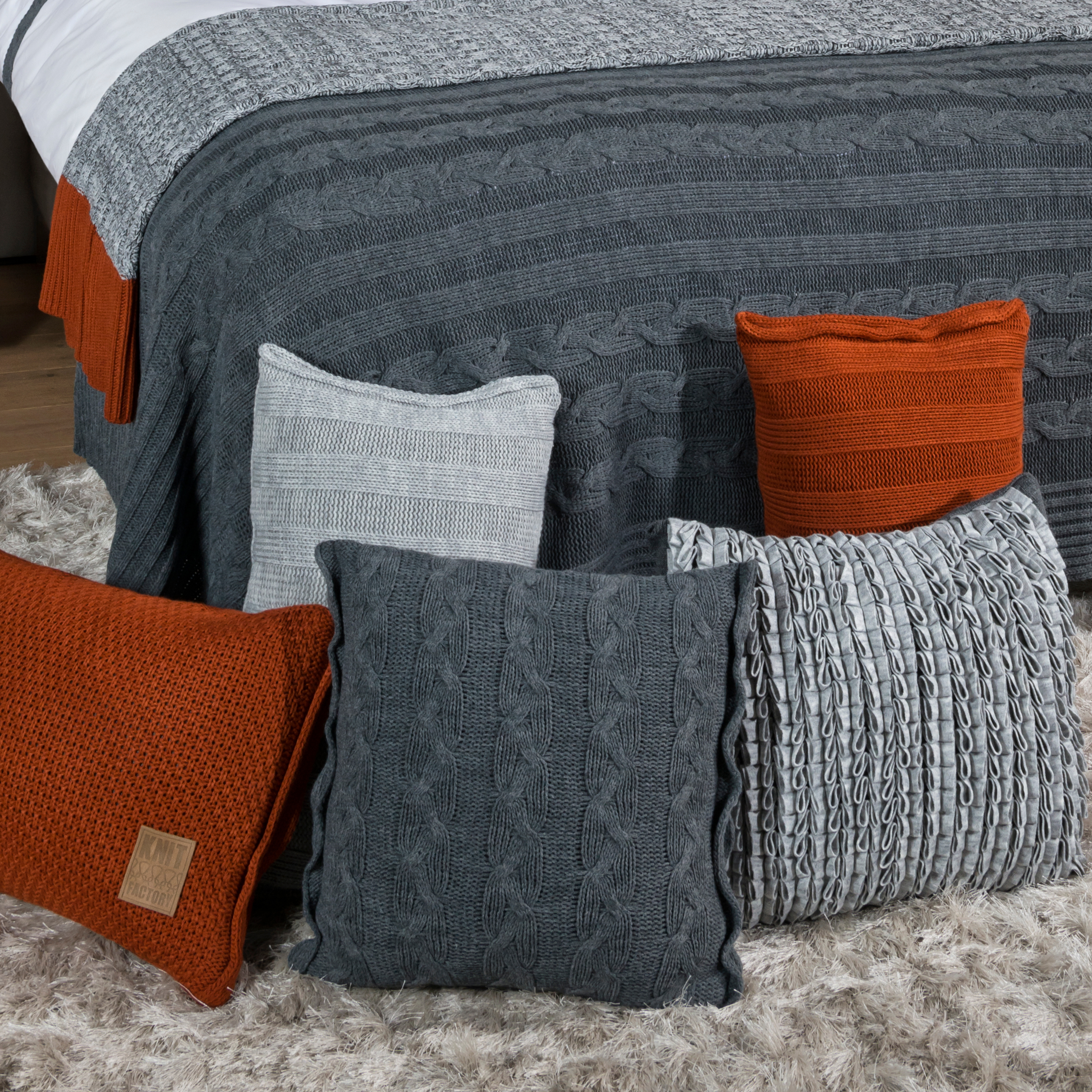 Jesse Cushion Light Grey - 60x40