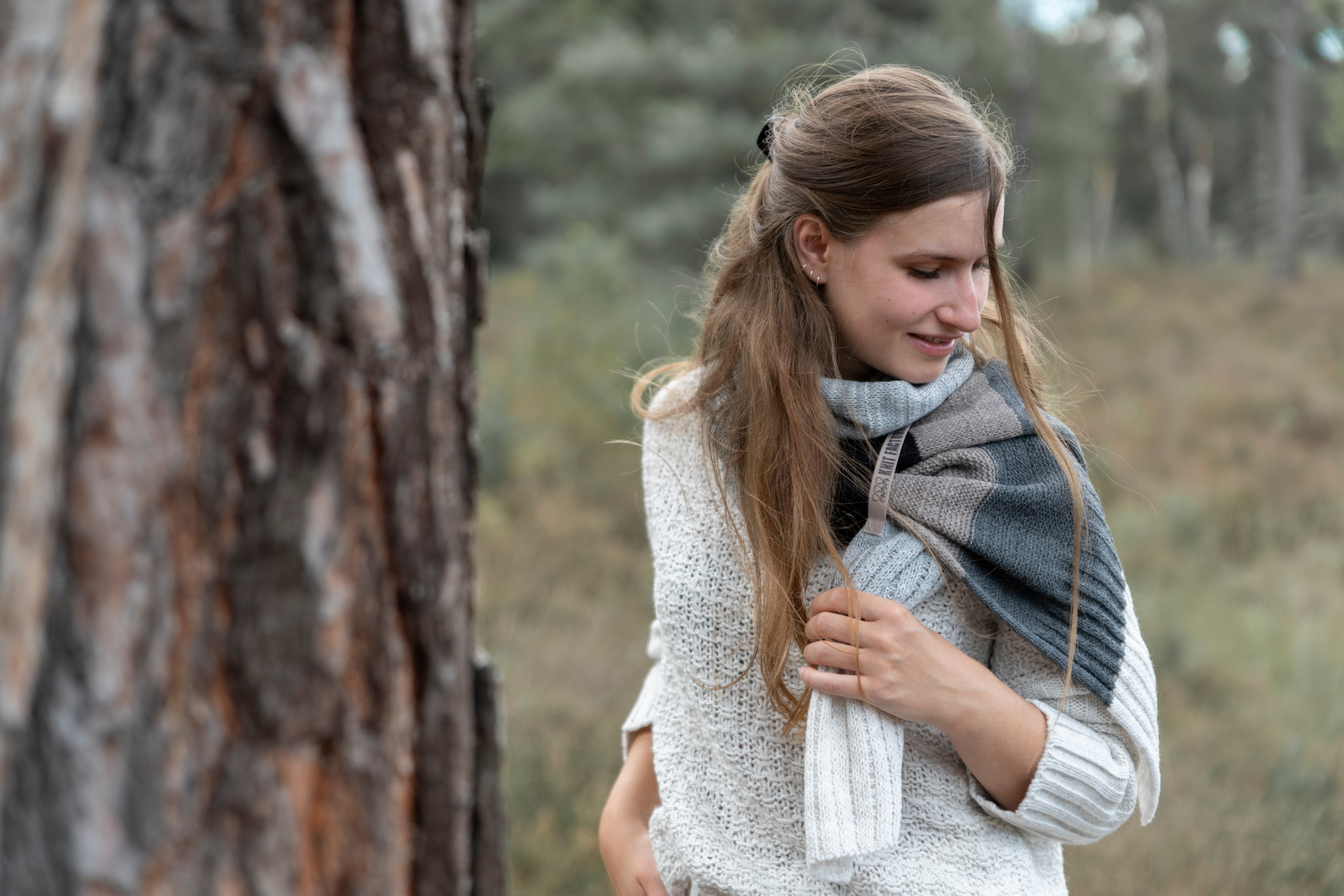 Dali Scarf Light Grey Dali Scarf Light Grey