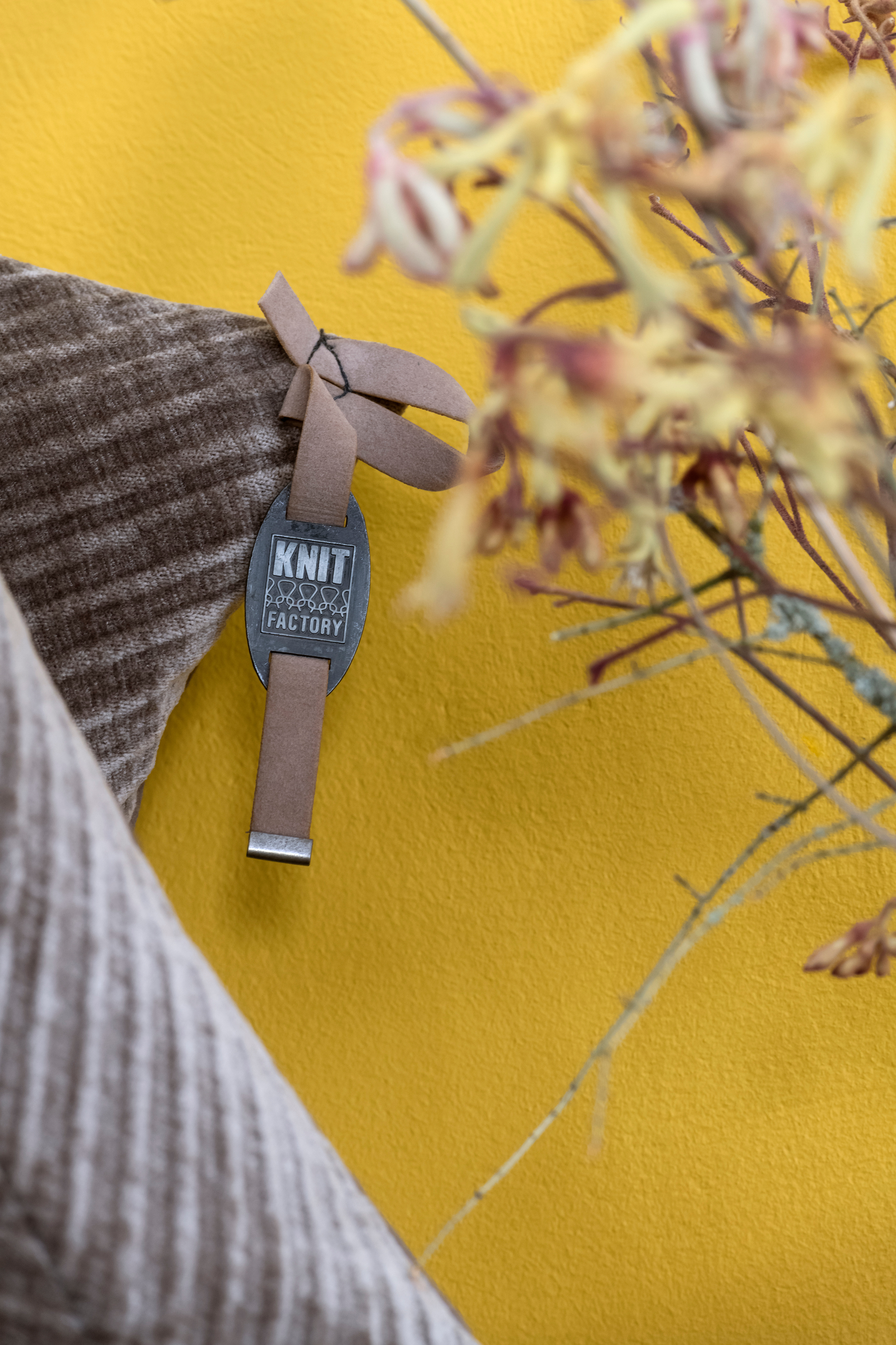 Beau Kussen Donkerbruin - 50x50