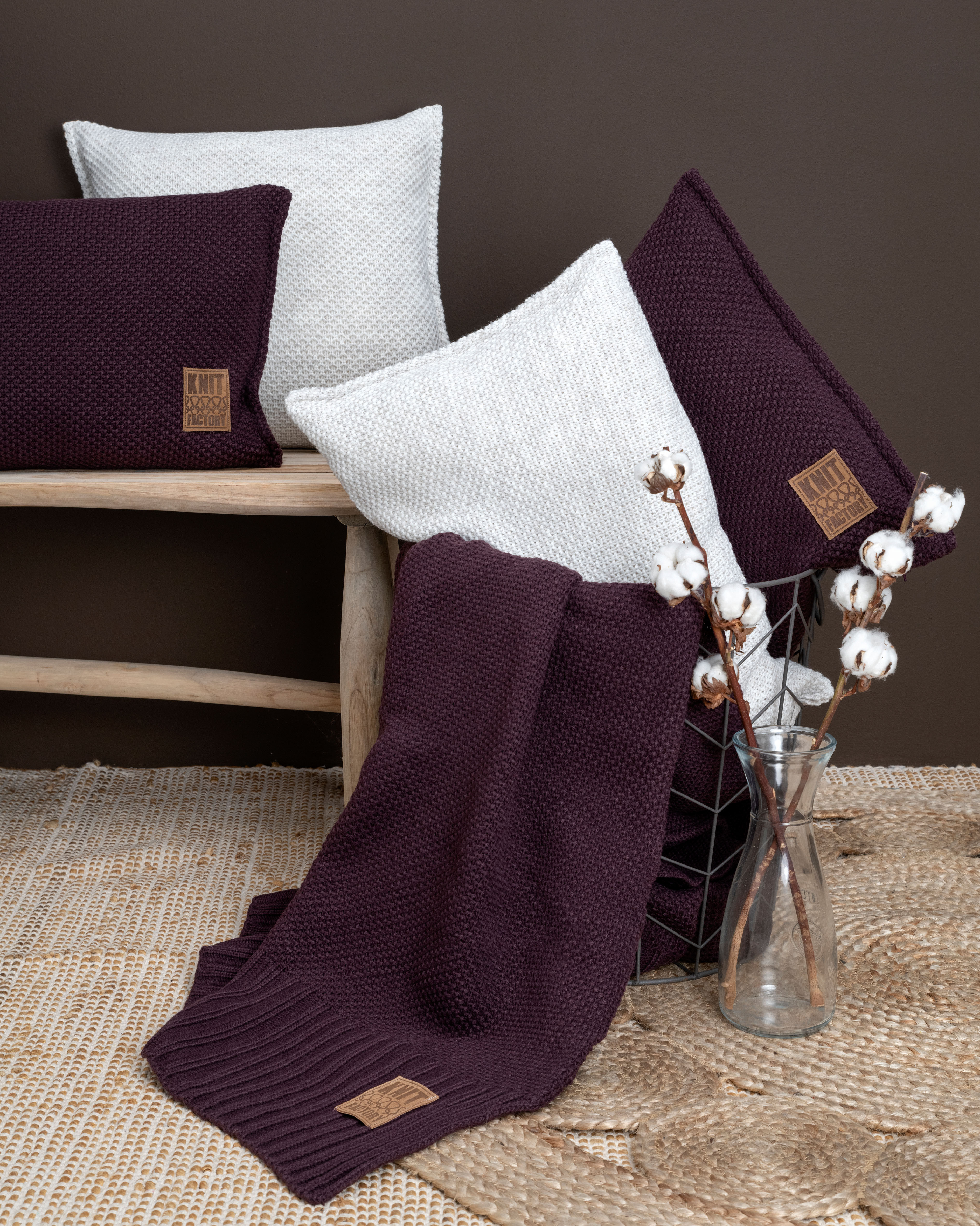 Lynn Kussen Aubergine - 60x40