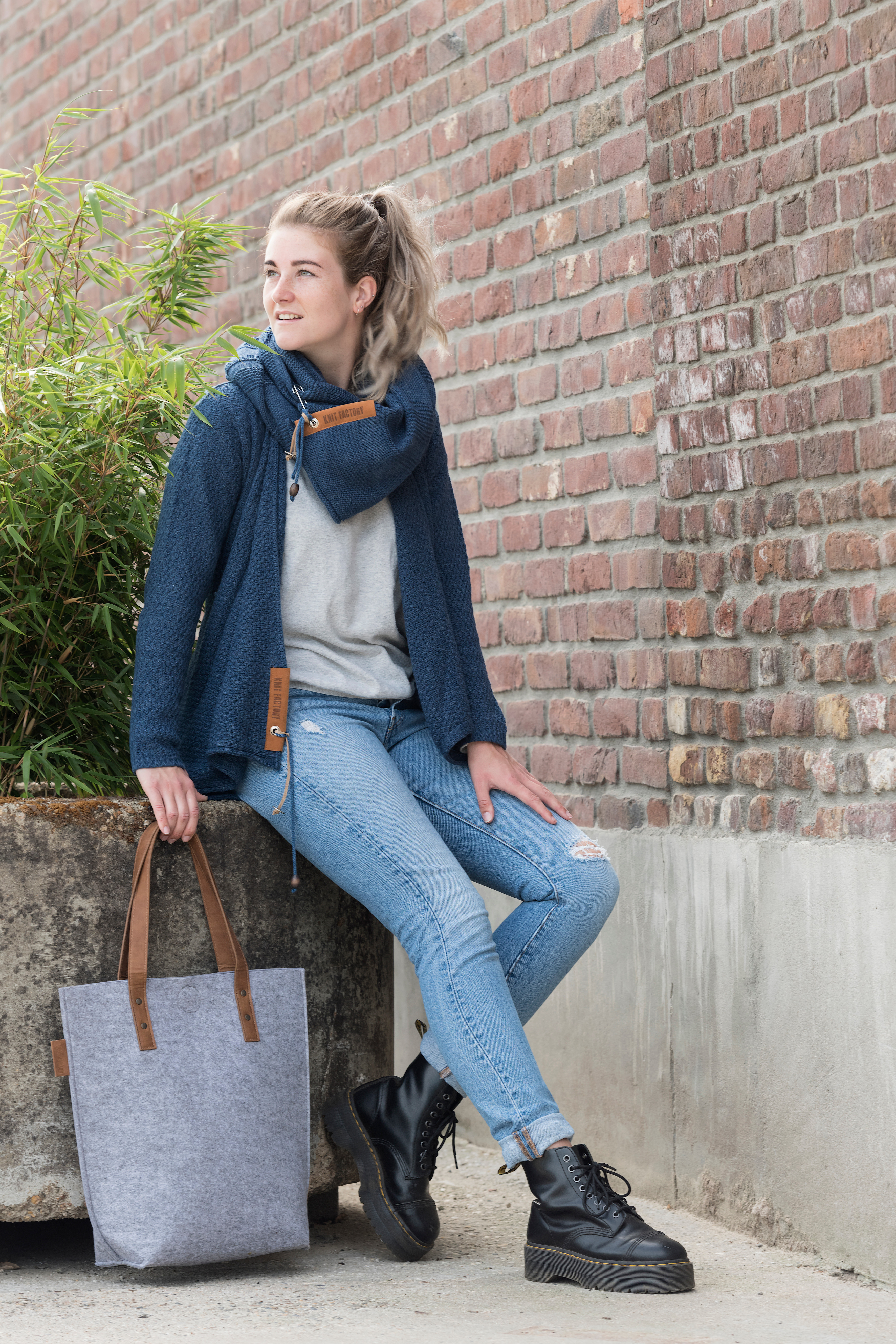 Gwen Handtasche Grau