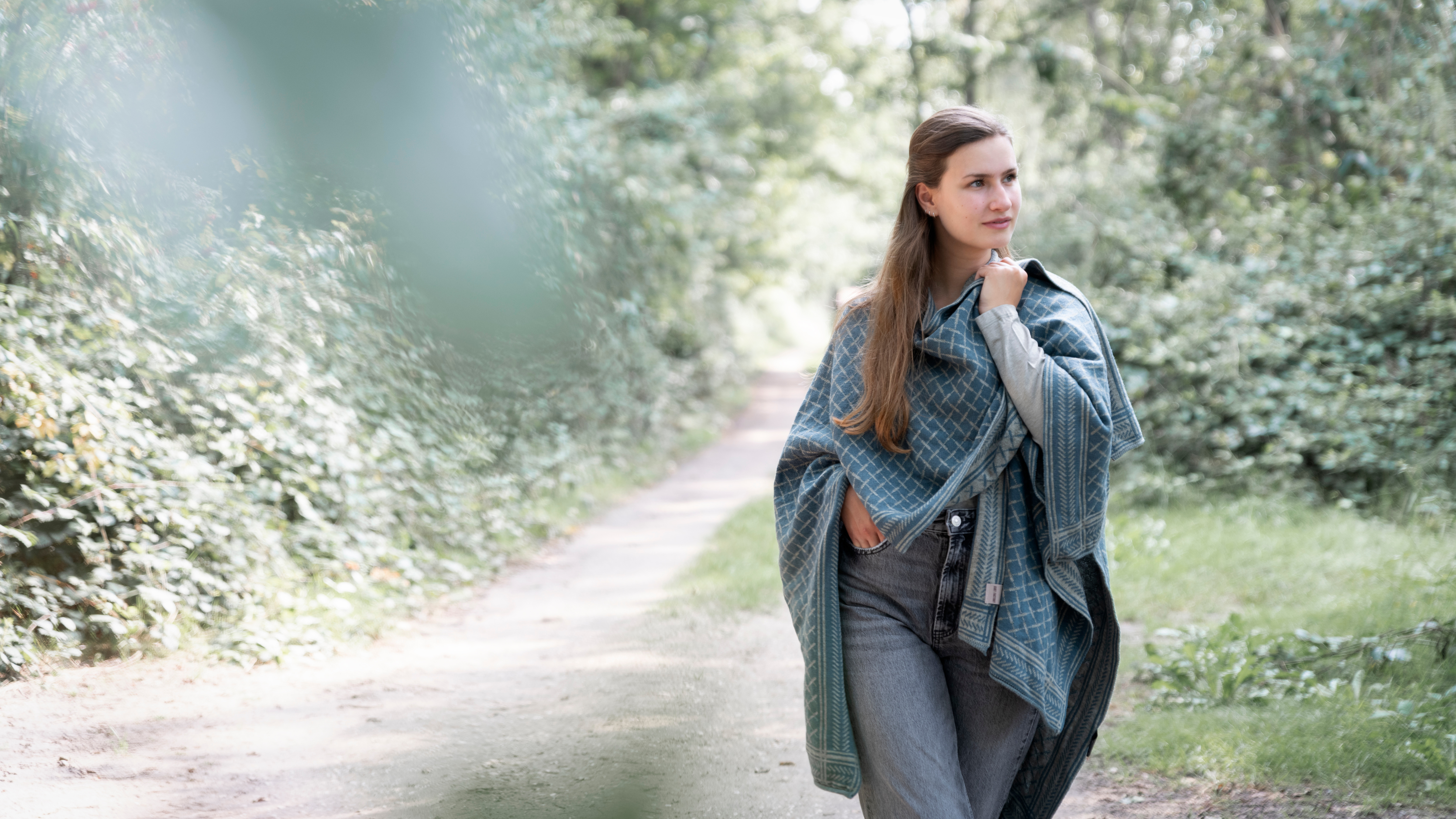 Dusk Poncho Cape Schwarz/Anthrazit