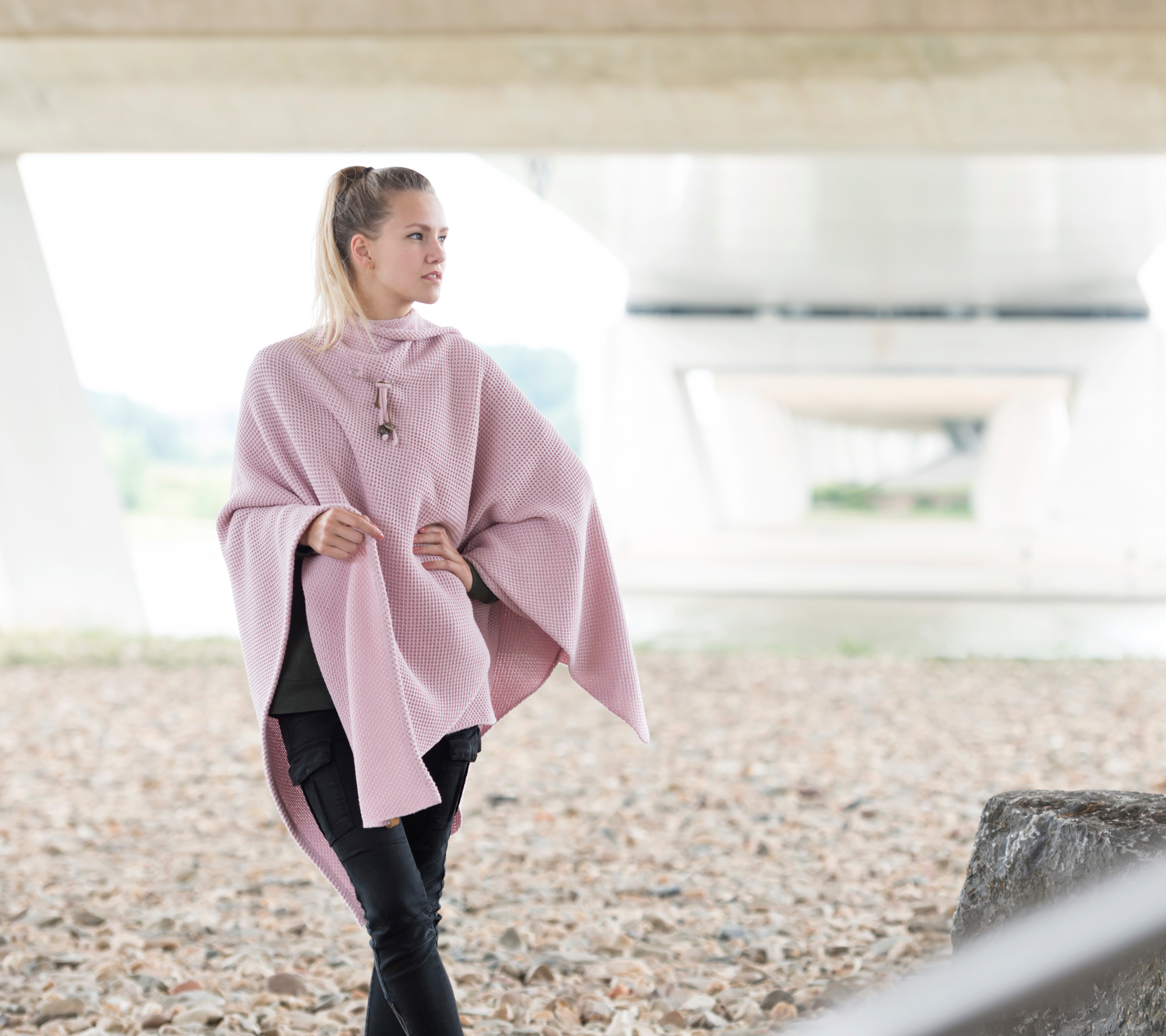 Jazz Poncho Cape Rosa