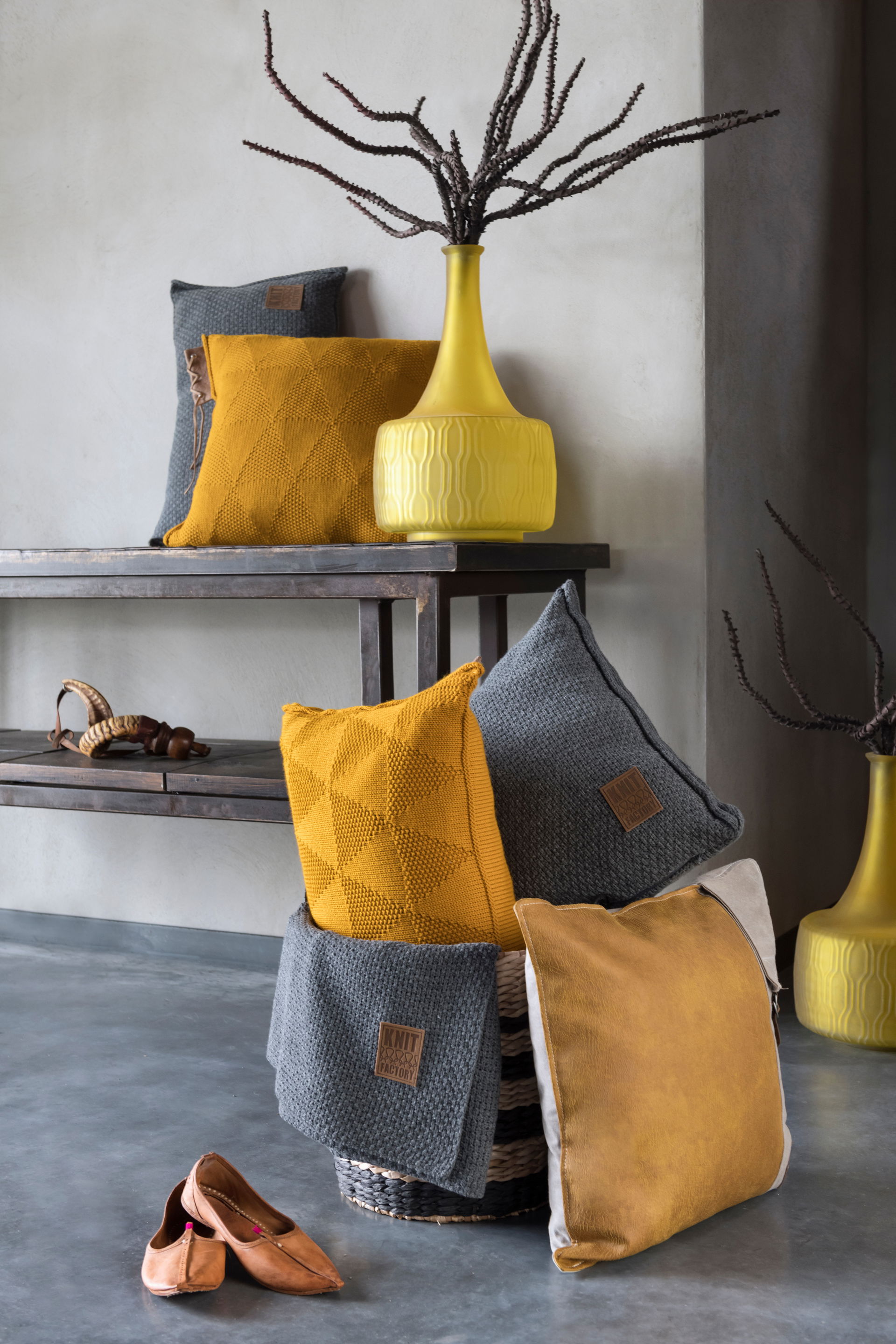 Jesse Cushion Anthracite - 50x50