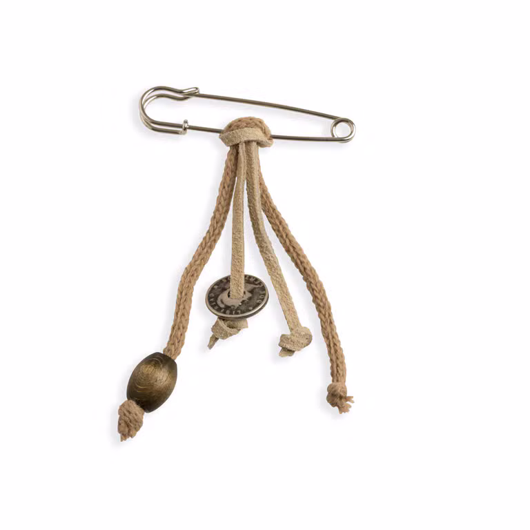 Broche Nude