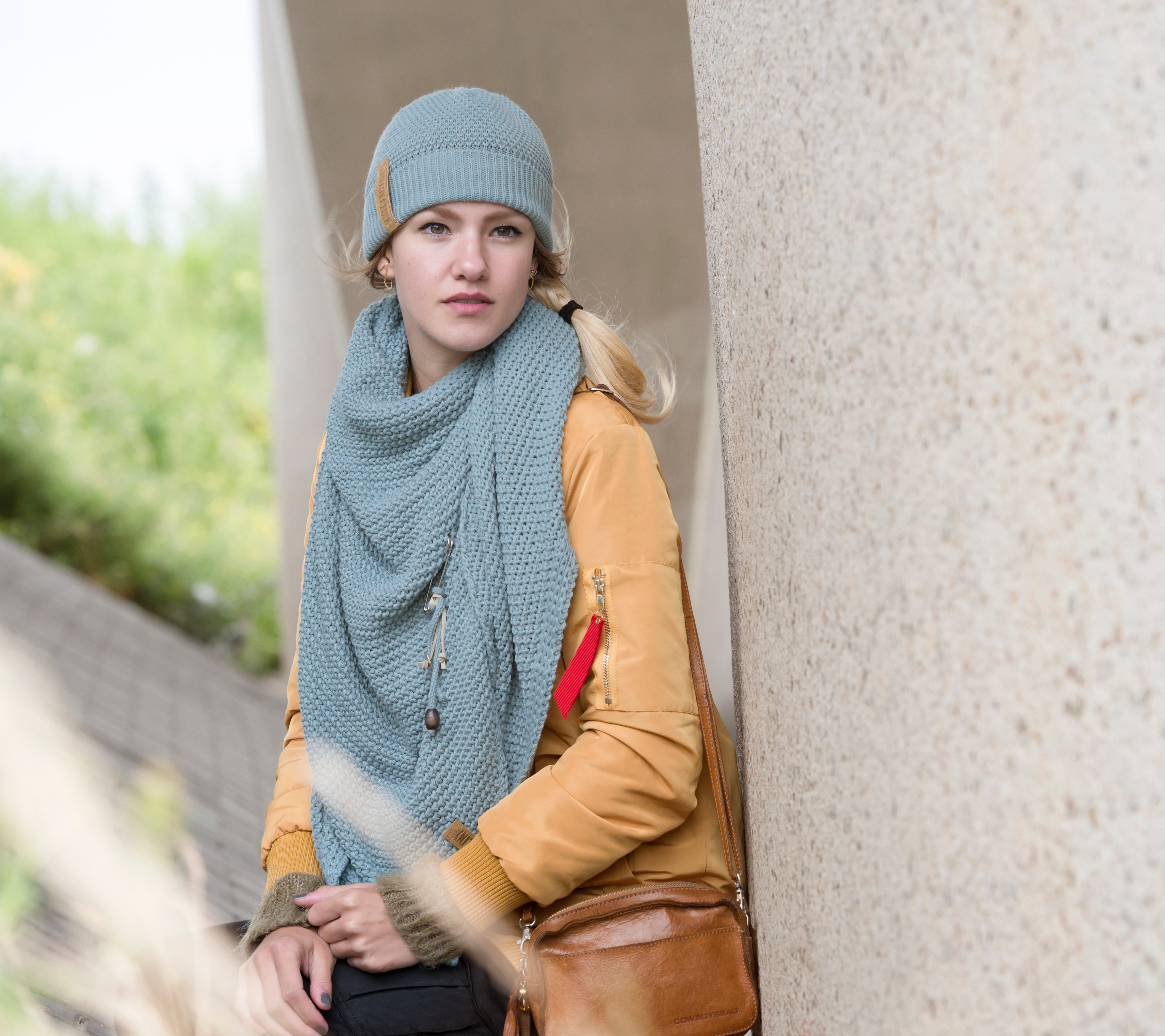 Coco Triangle Scarf Grenadine Red