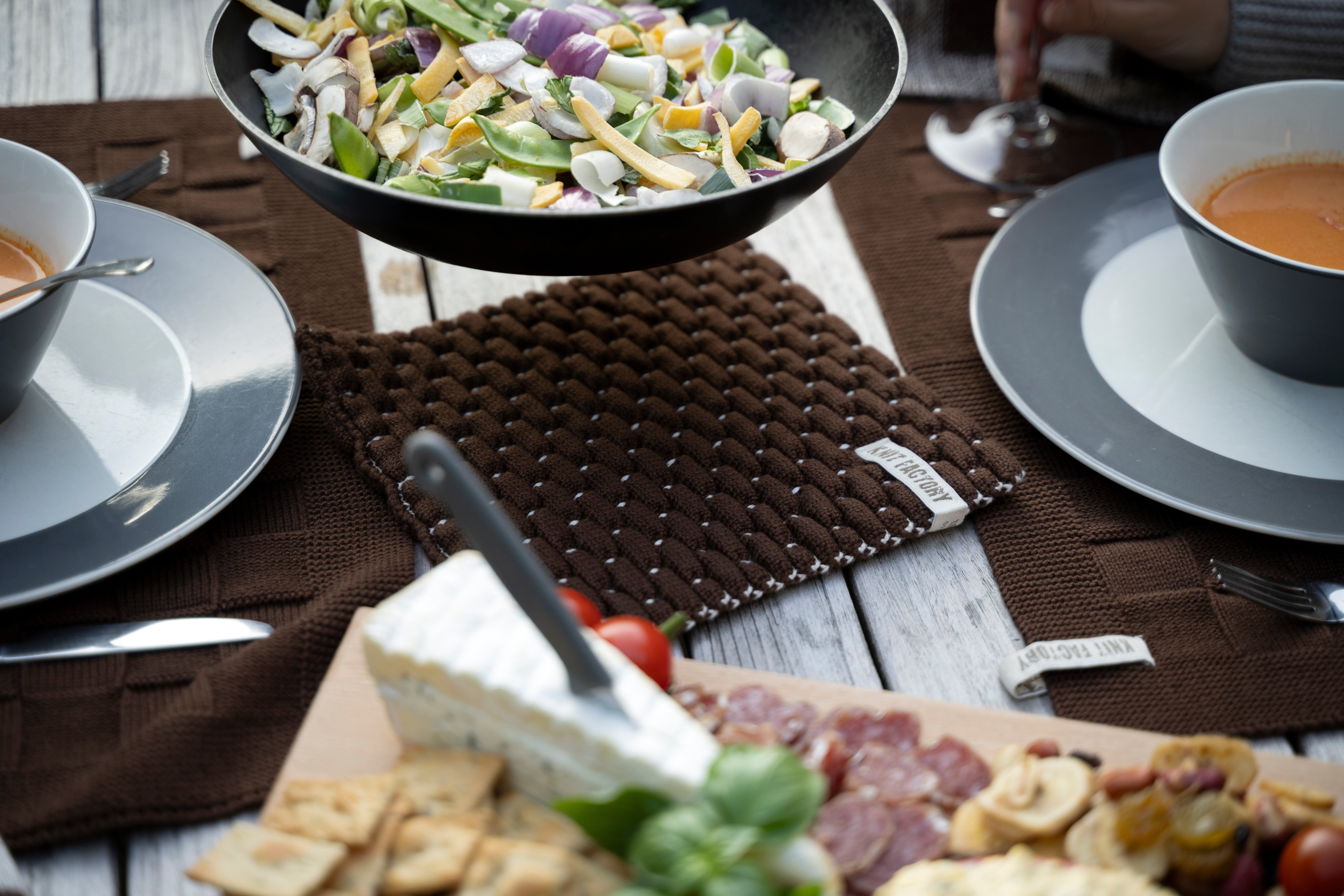 Potholder Block Ecru/Chocolate