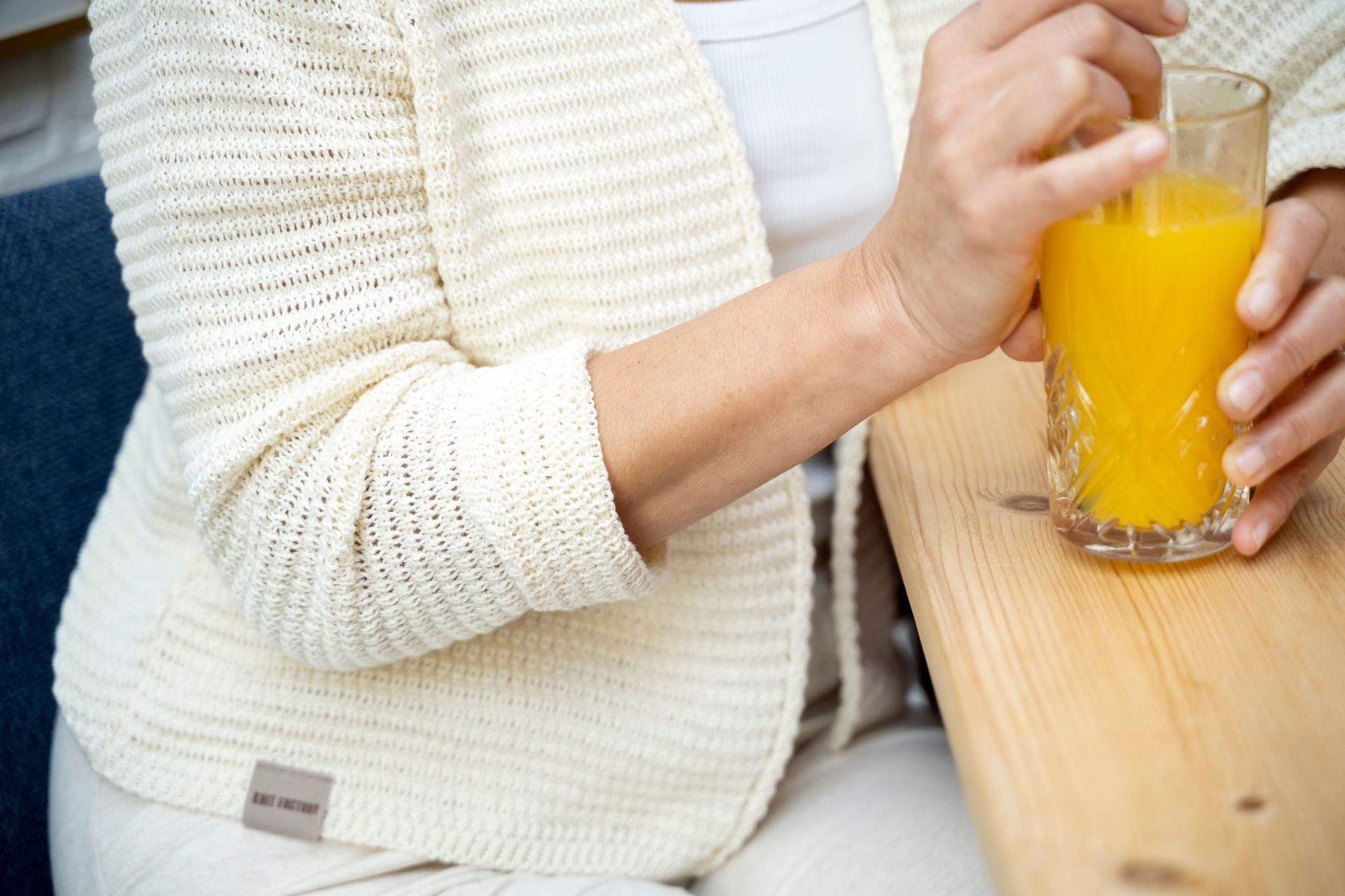 Isa Short Knitted Cardigan Beige - 36/38