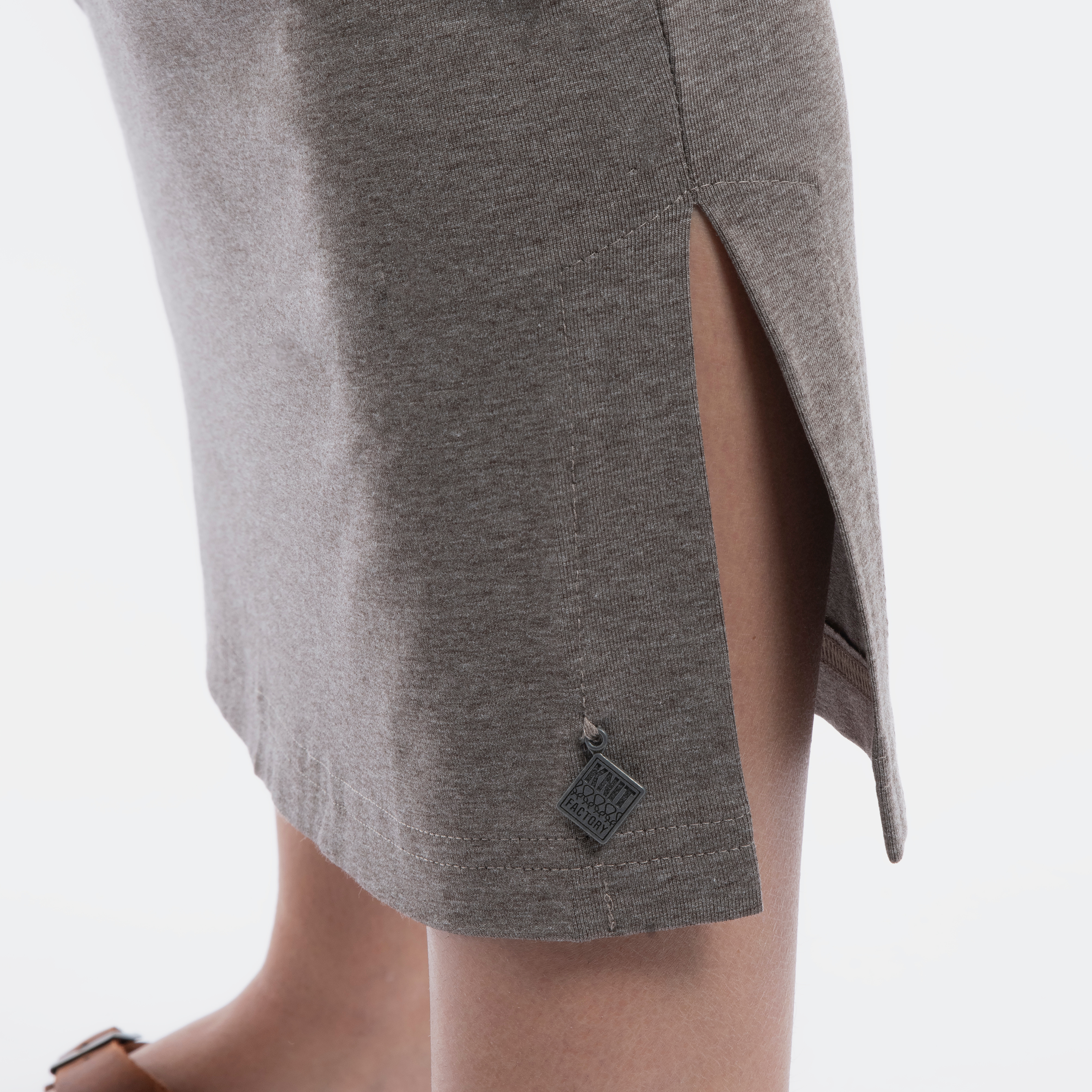 Lily Rock Taupe - L